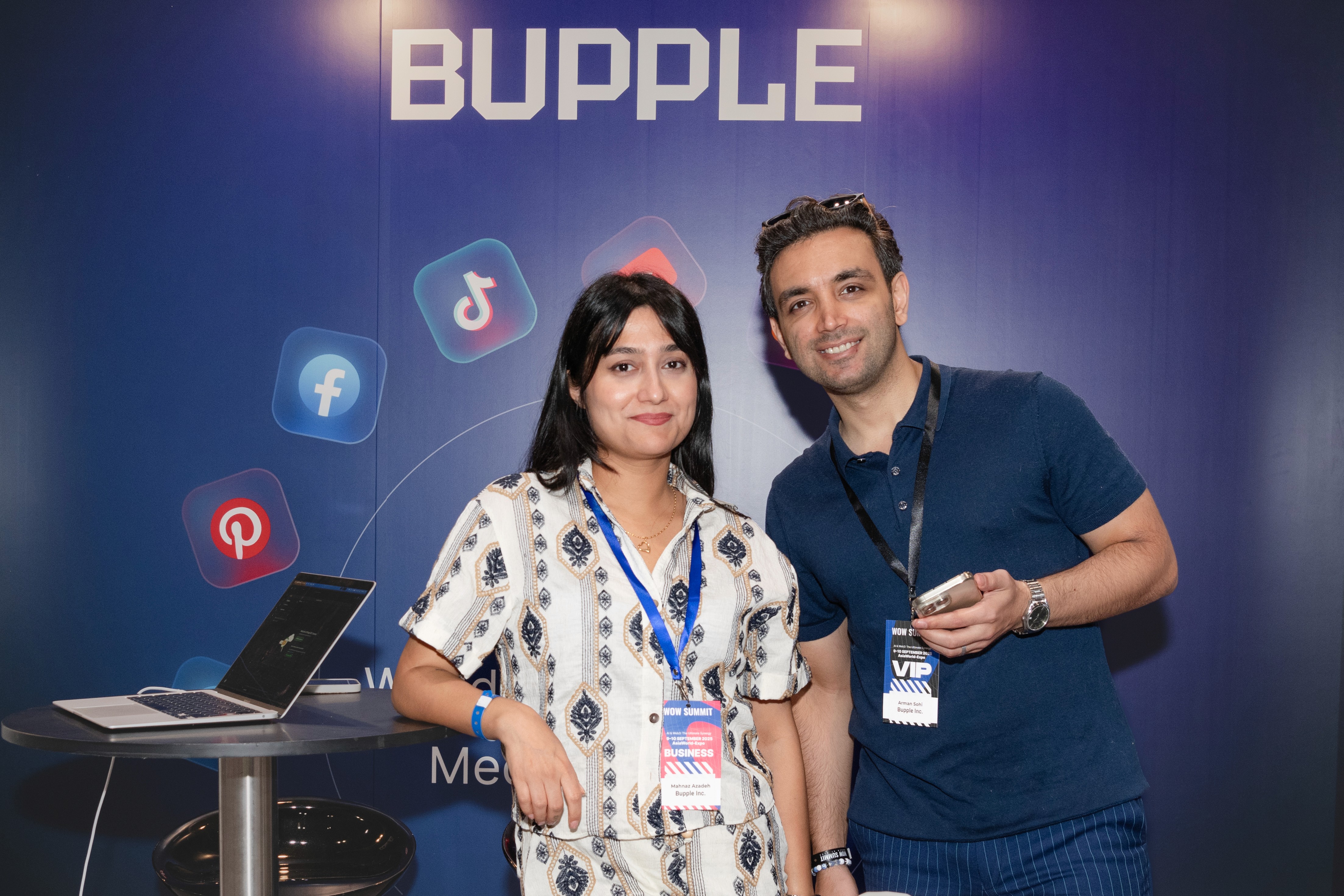 Arman Sohi & His Wife at WOW Summit 2025