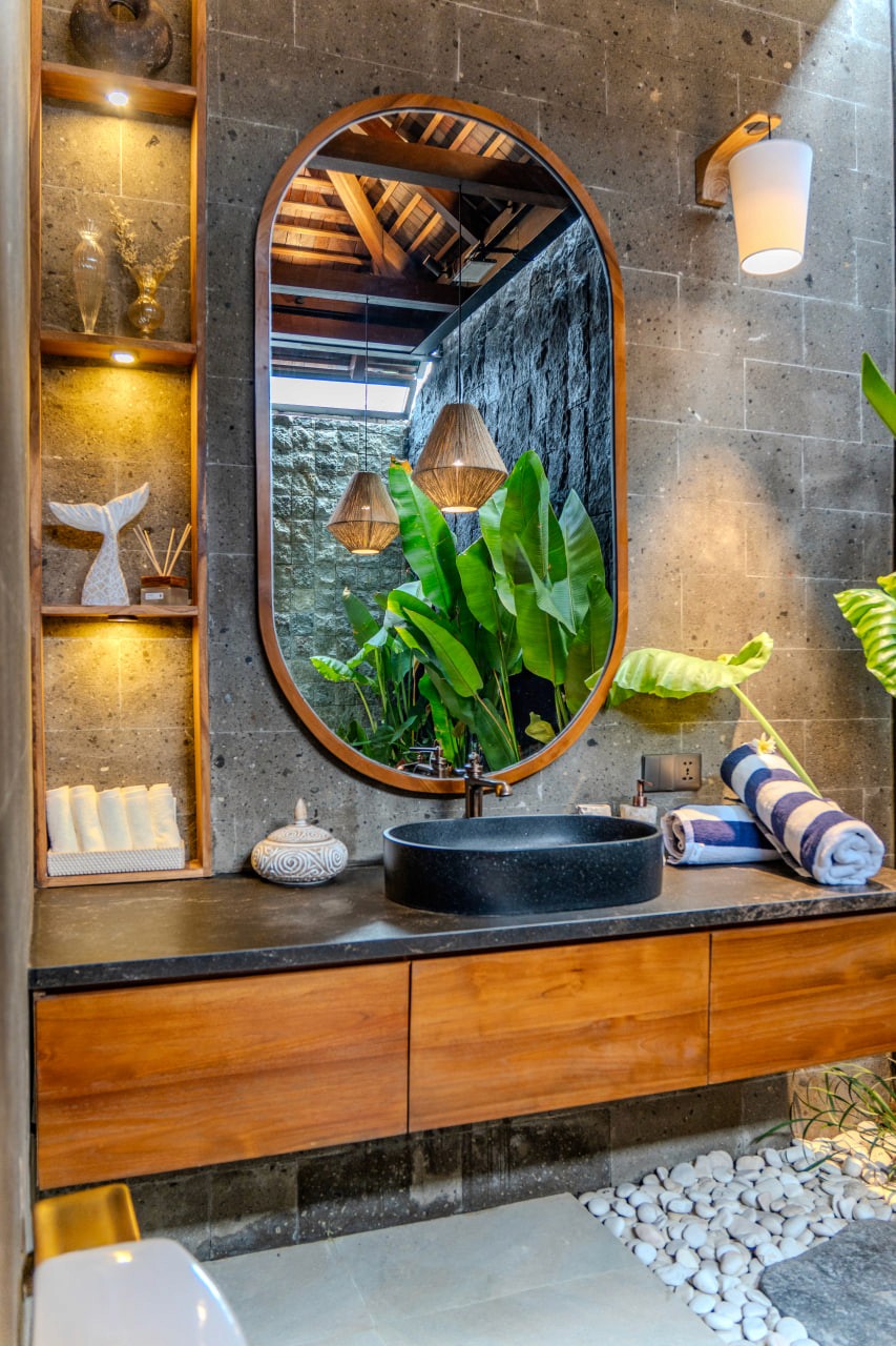 2-bedroom villa with jacuzzi terrace in Canggu