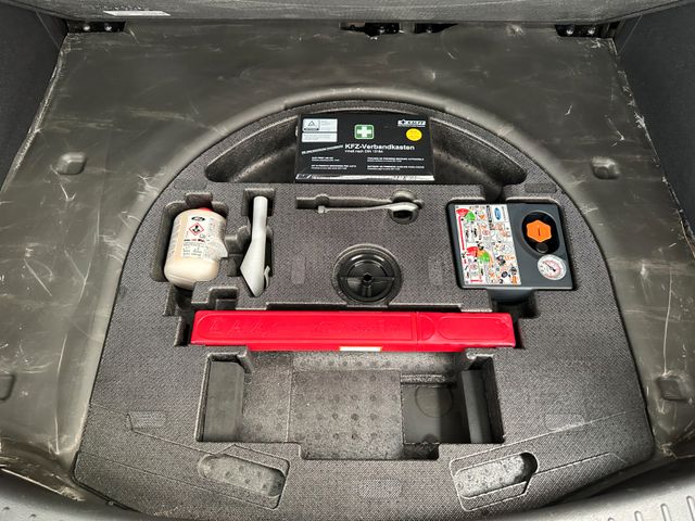 FORD Kuga 2019 GREY Gebrauchtwagen - Galeriebild 23