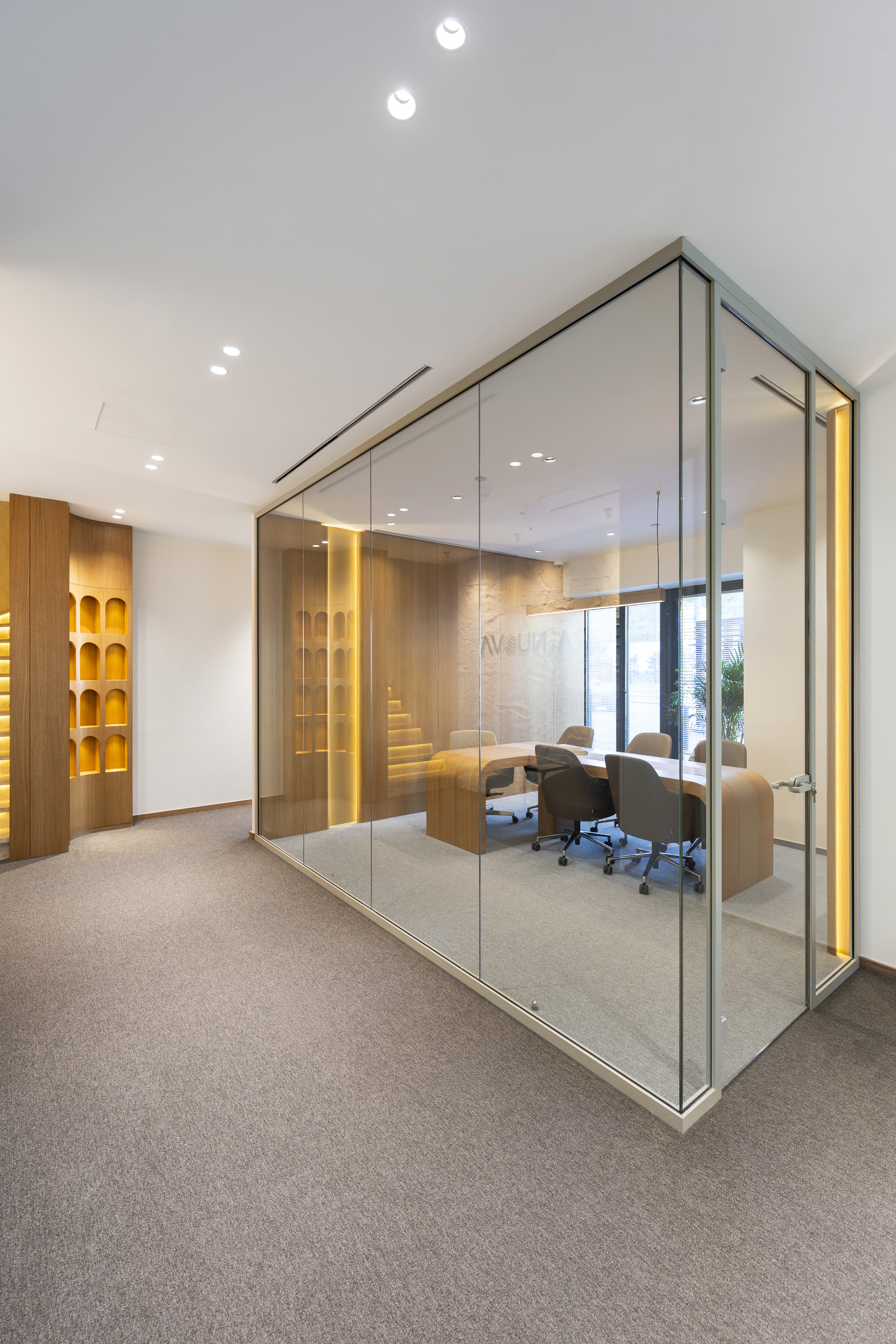 Office 30 — 6