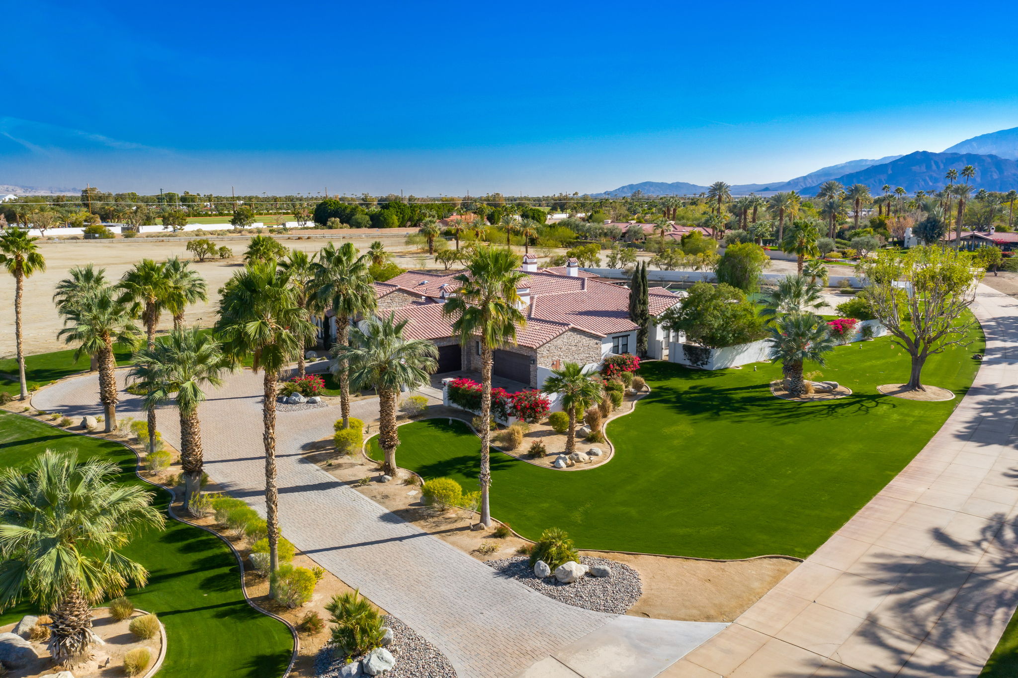 Here comes the alt text