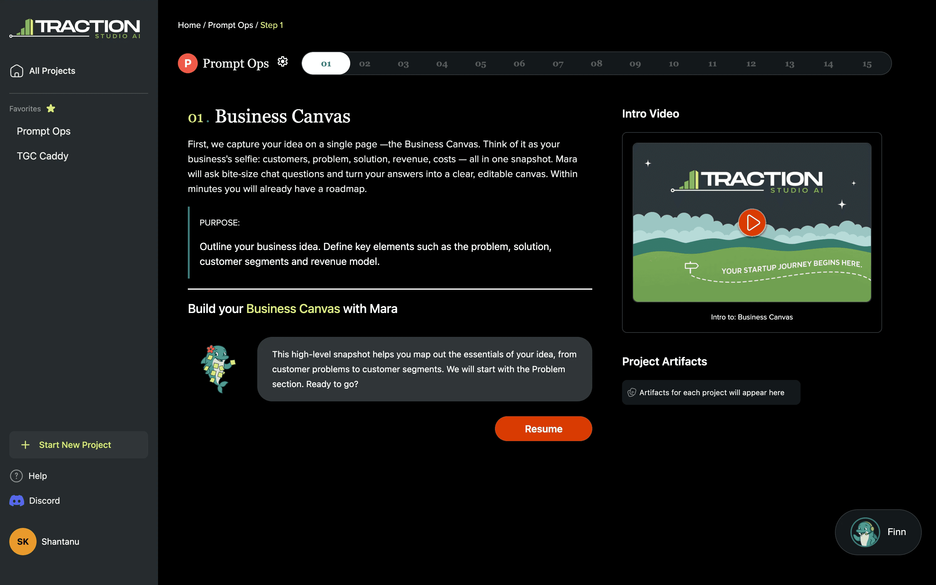 Traction Studio dashboard showing the business canvas step of the workflow.