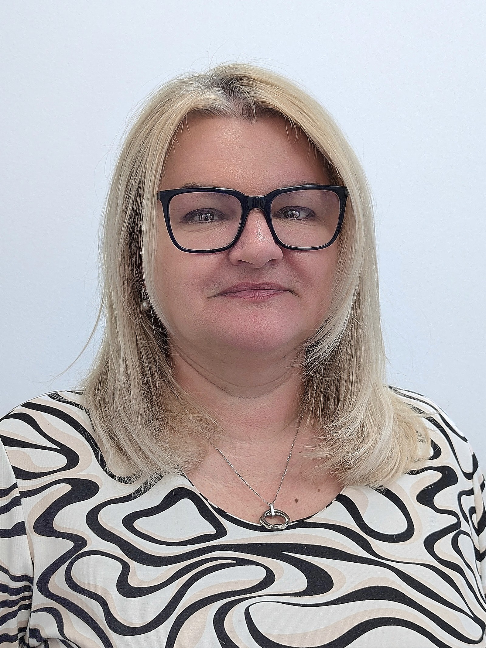 Fotka Simona Šrucová účetní ve společnosti KM Konsult v Kroměříži.