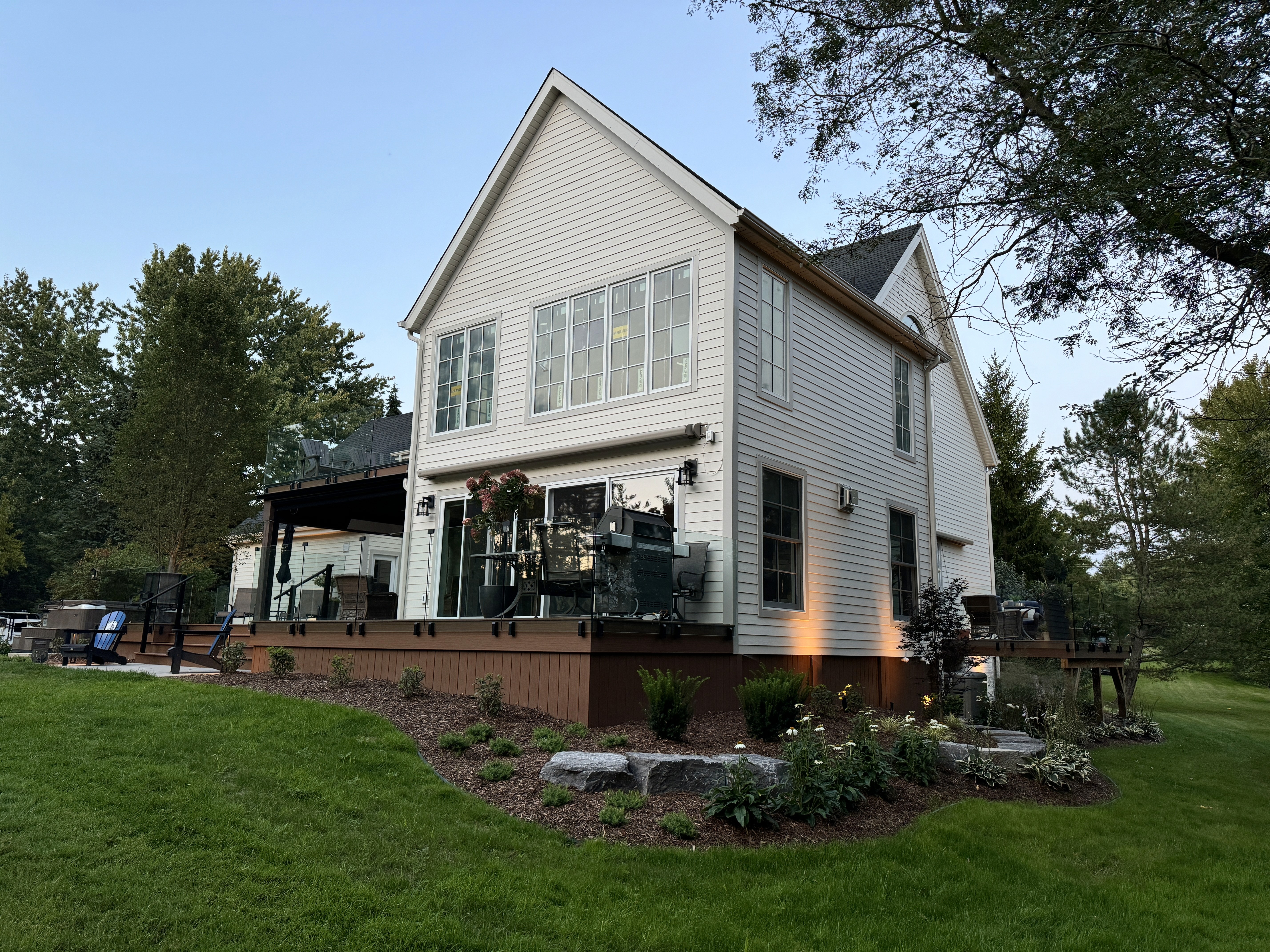 T-Daniil's Contracting Company Roofing