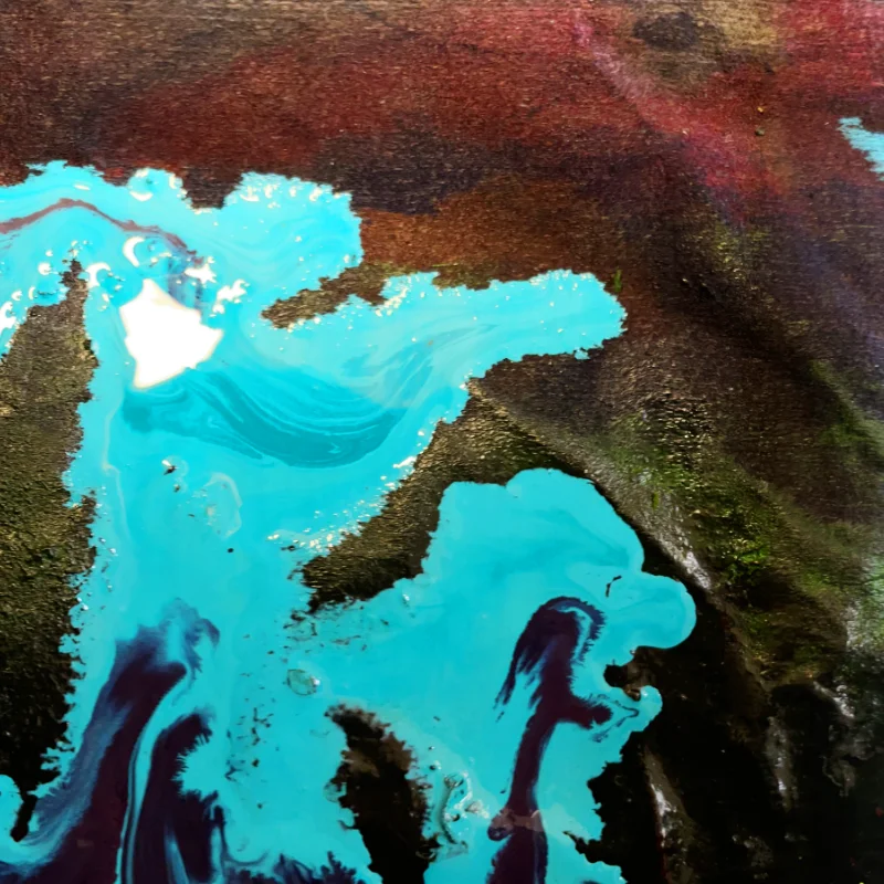 macchie di tinte colorate