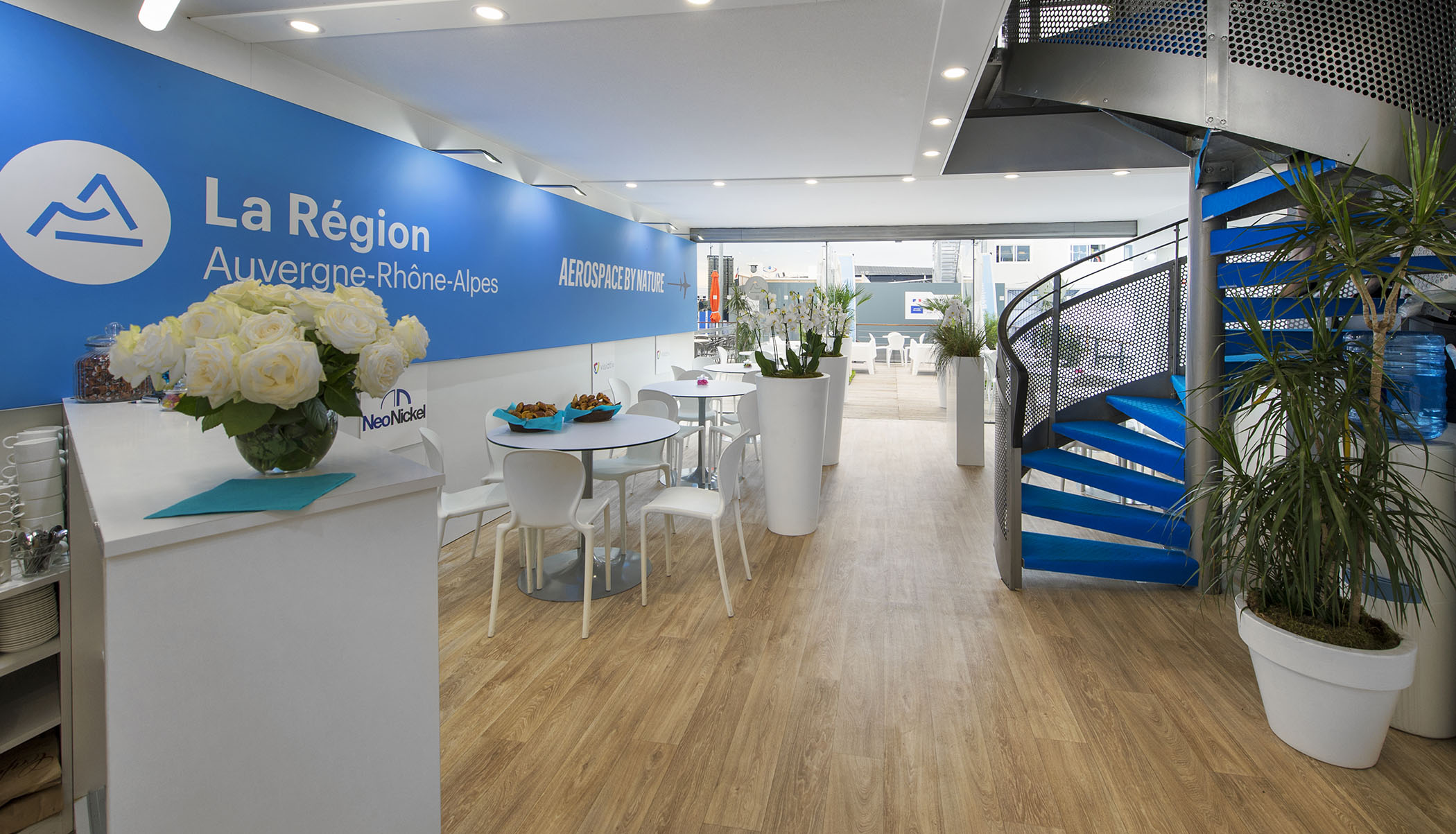 Stand Region AUVERGNE-RHÔNE-ALPS and CCI Lyon by Expace