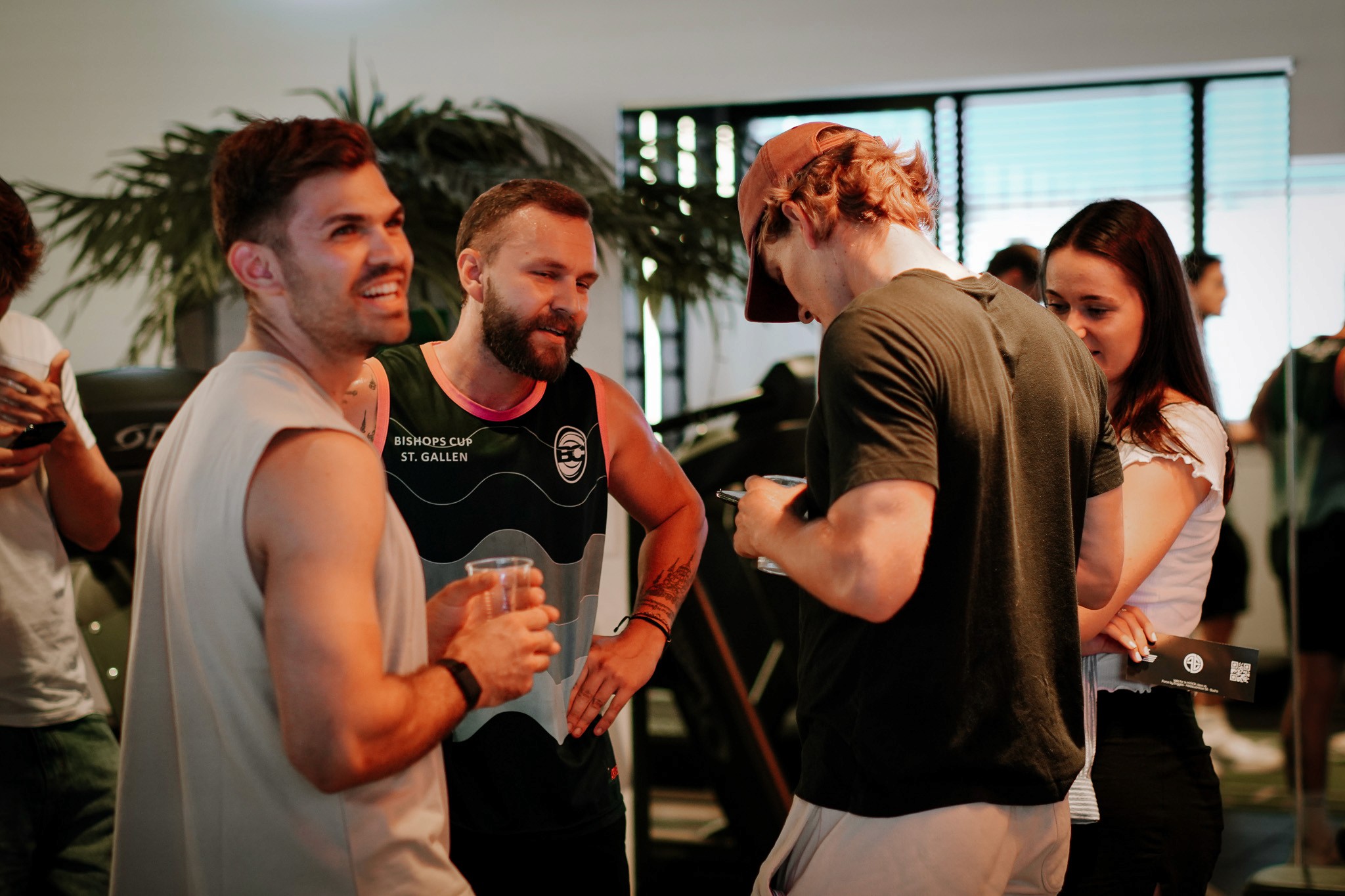 Glückliche Kunden an einem Event im Fitnessstudio Force by Enggist in Buchs