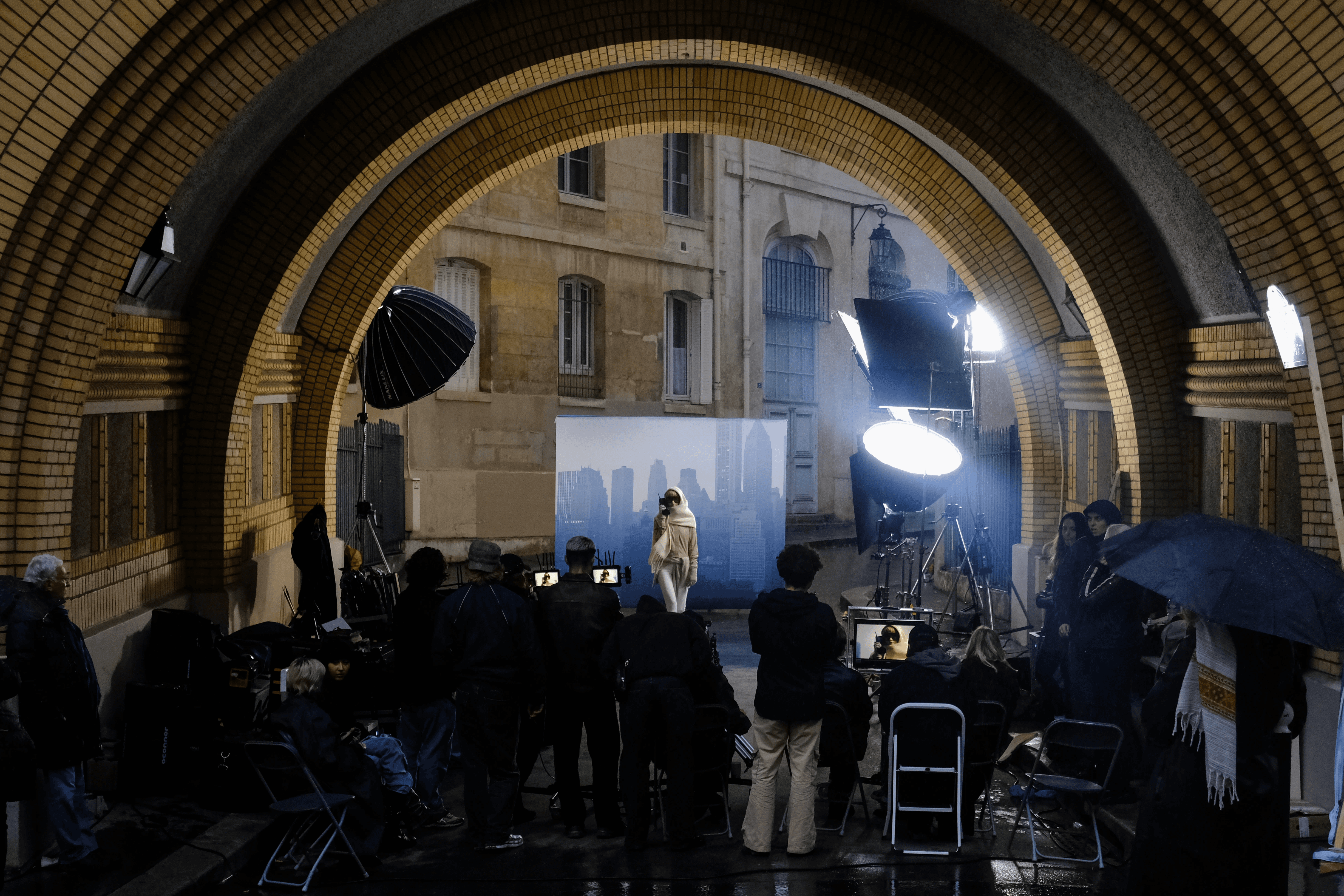 Moodbild mit sitzenden Personen