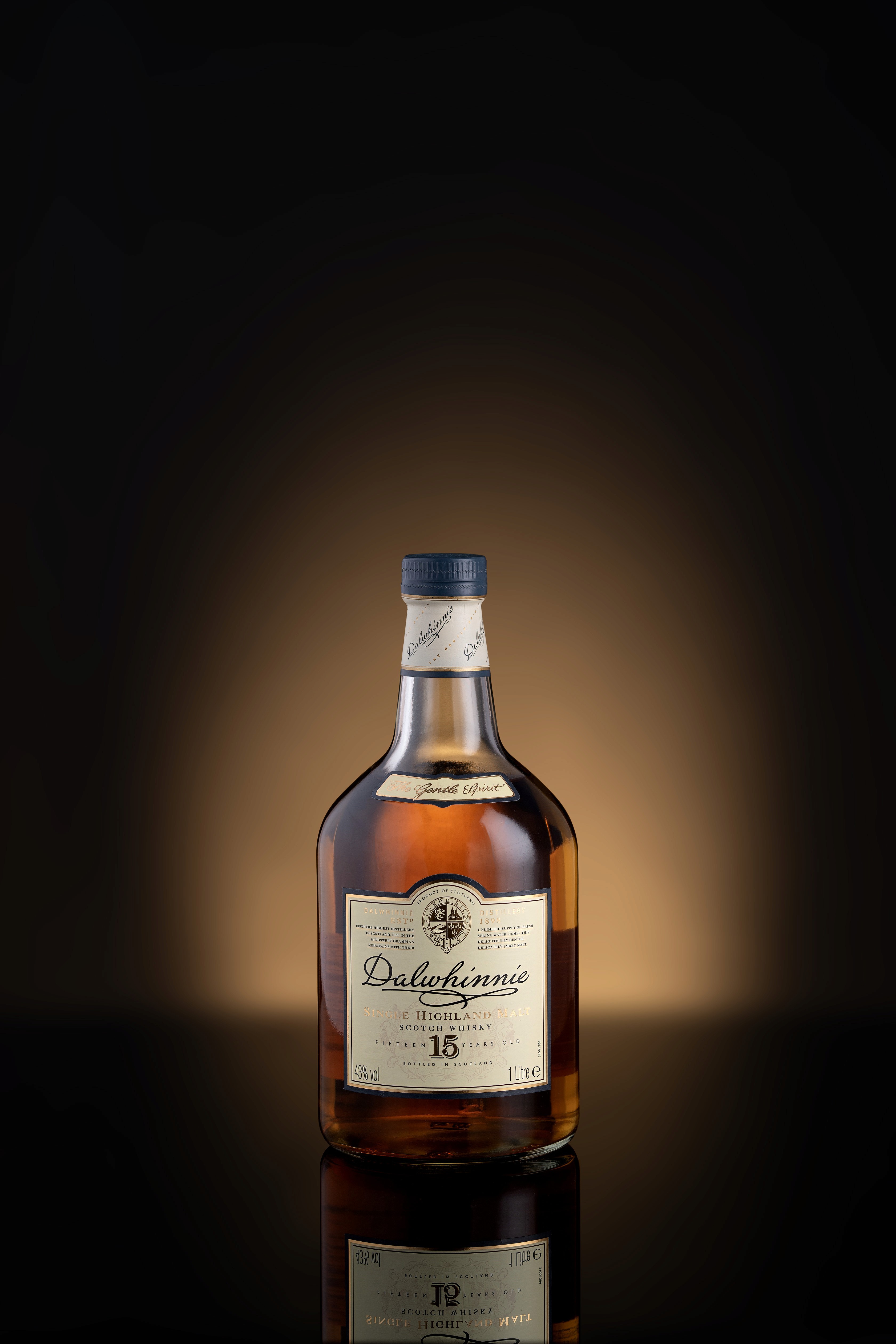 Dalwhinnie whisky bottle
