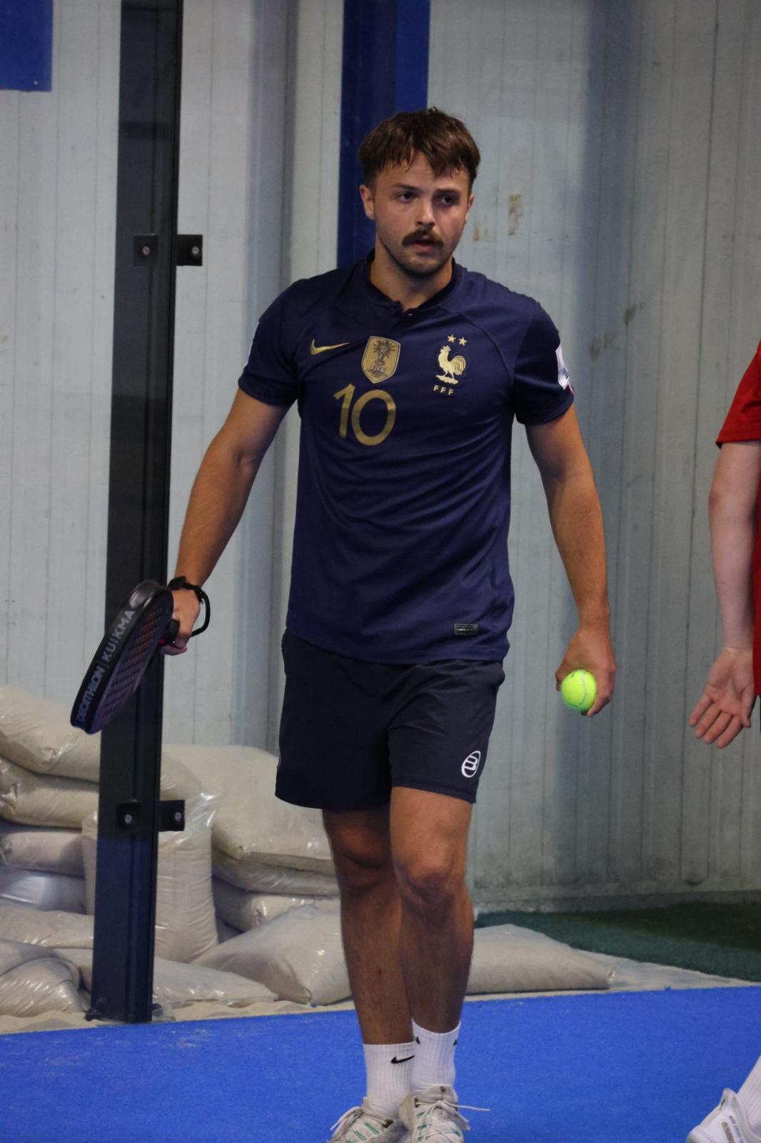 Concetrated padel player