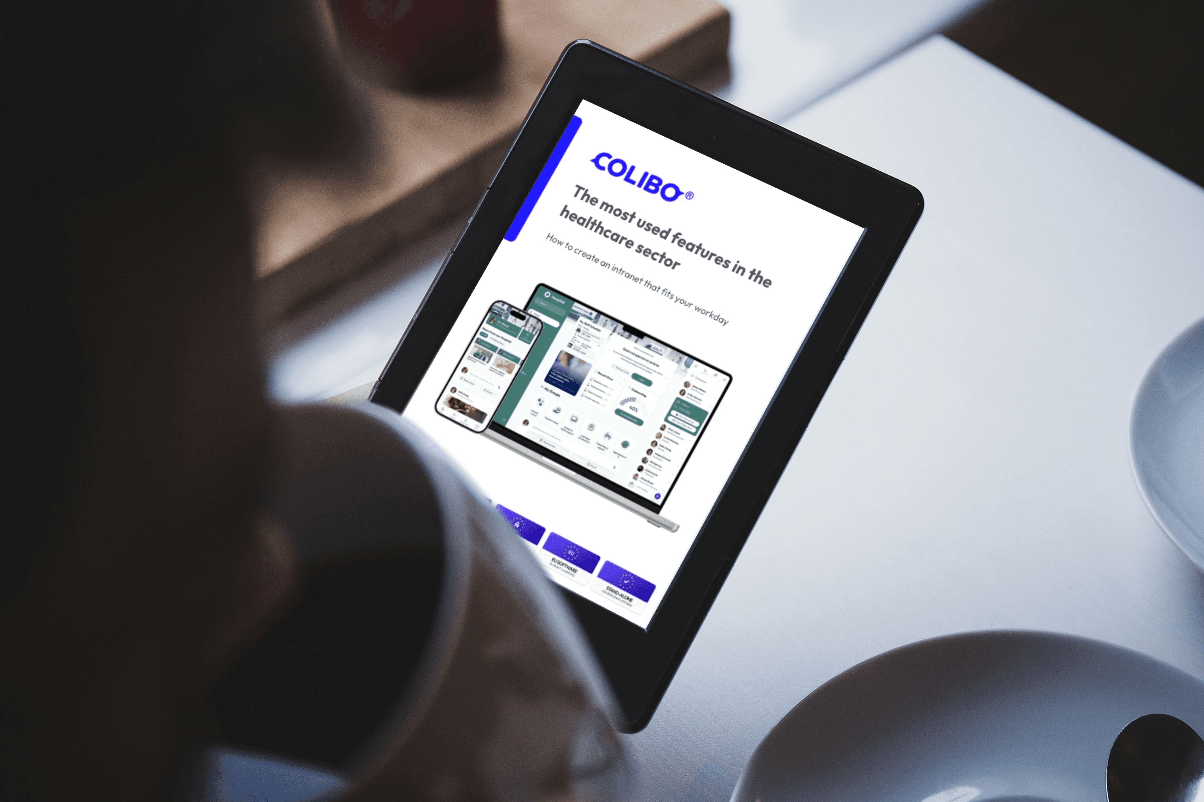 Skærmbillede af Colibo intranet på PC pg mobil