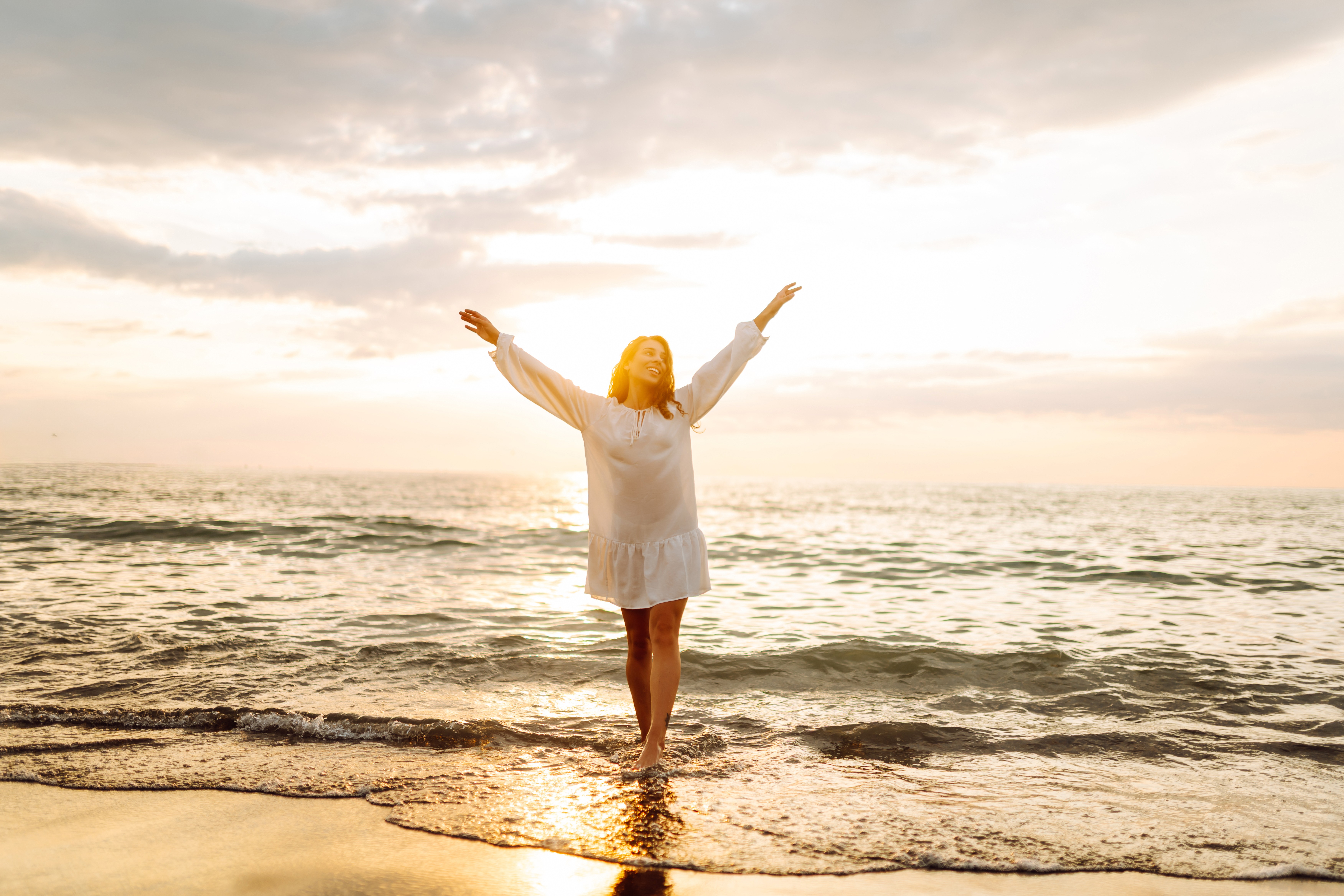Hair + Me | Learn why hair loss can feel more noticeable in summer and how to rebuild confidence during brighter, more sociable months