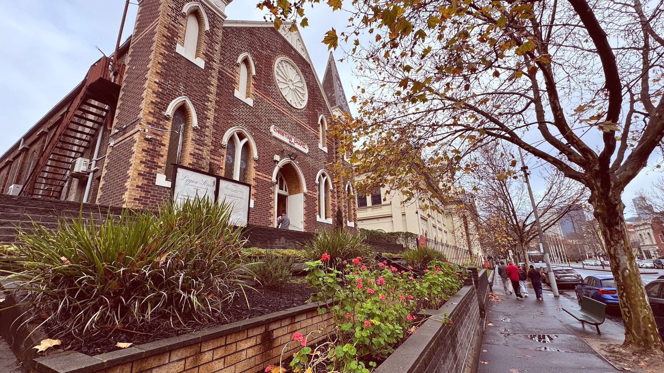 A street view of Lygon St Christian Chapel from the sidewalk
