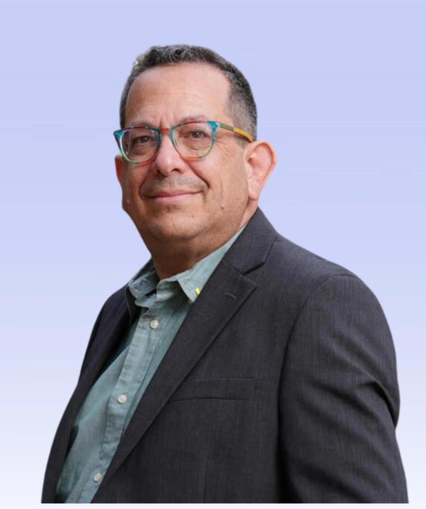Portrait of Prof. Eyal Fruchter