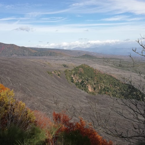 Monte Etna: Excursão de Jipe, Monte Sartorius + Bilhetes para a Caverna dos Ladrões em Nicolosi