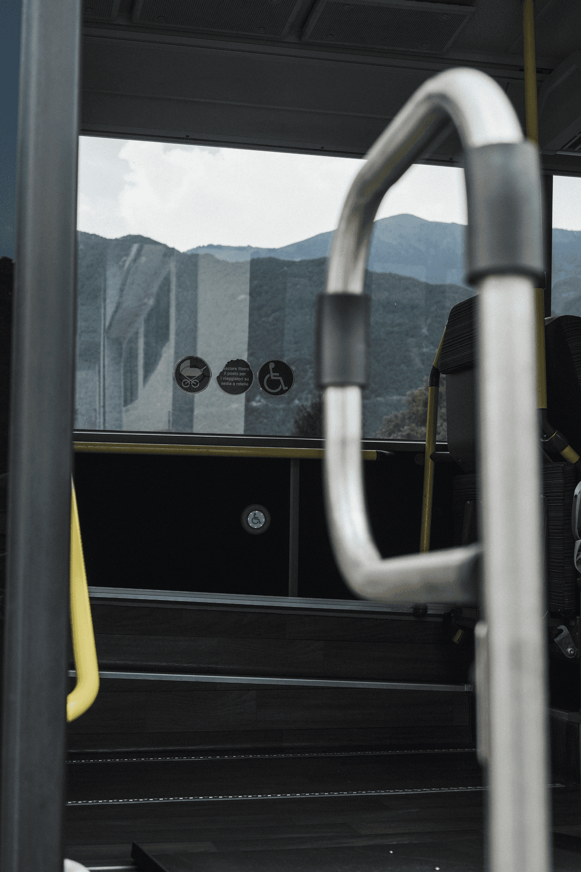 Discesa dal bus