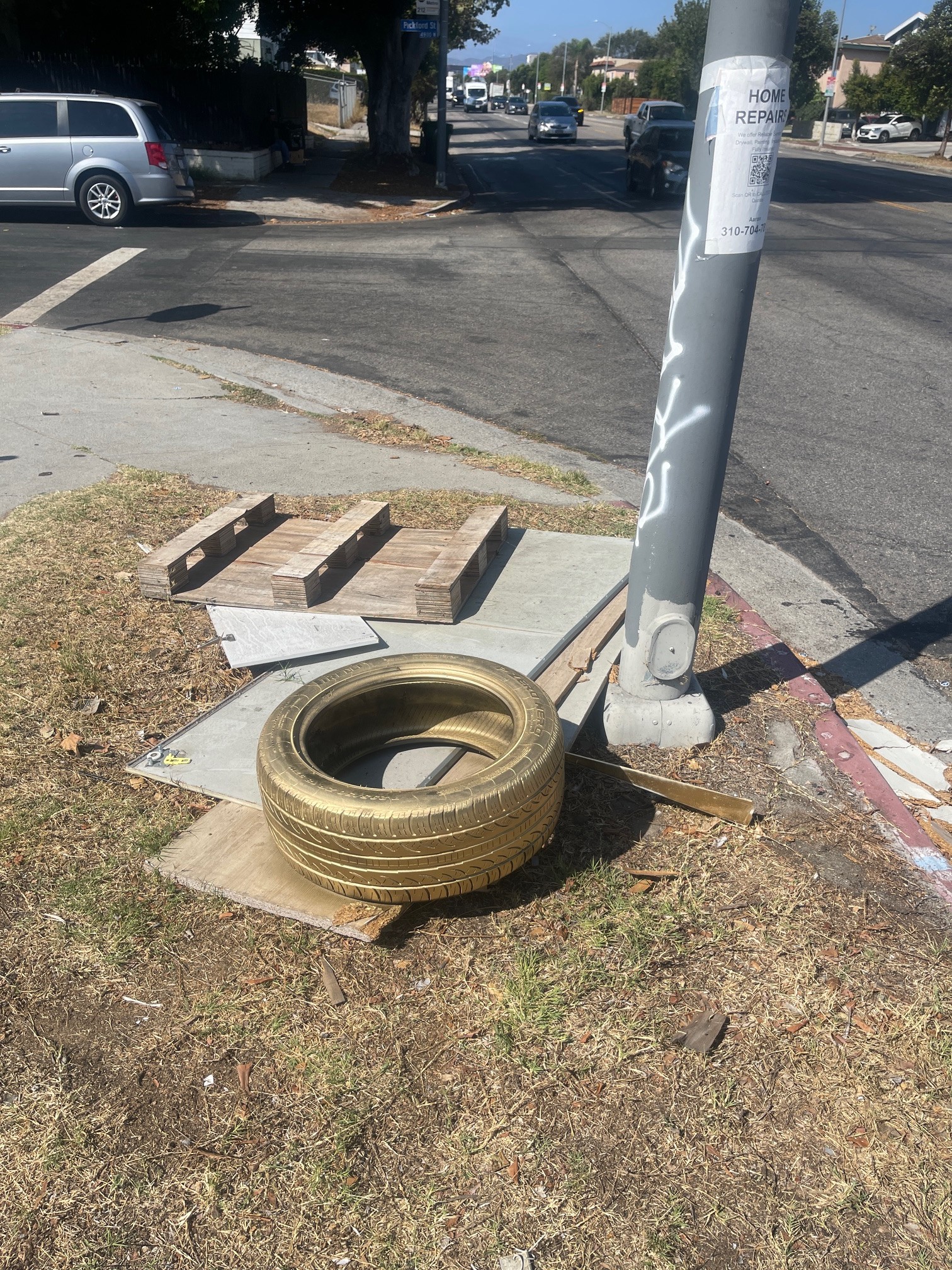 Everything Gold Will Stay, 2025, Glazed Paradise, Los Angeles, uncommissioned