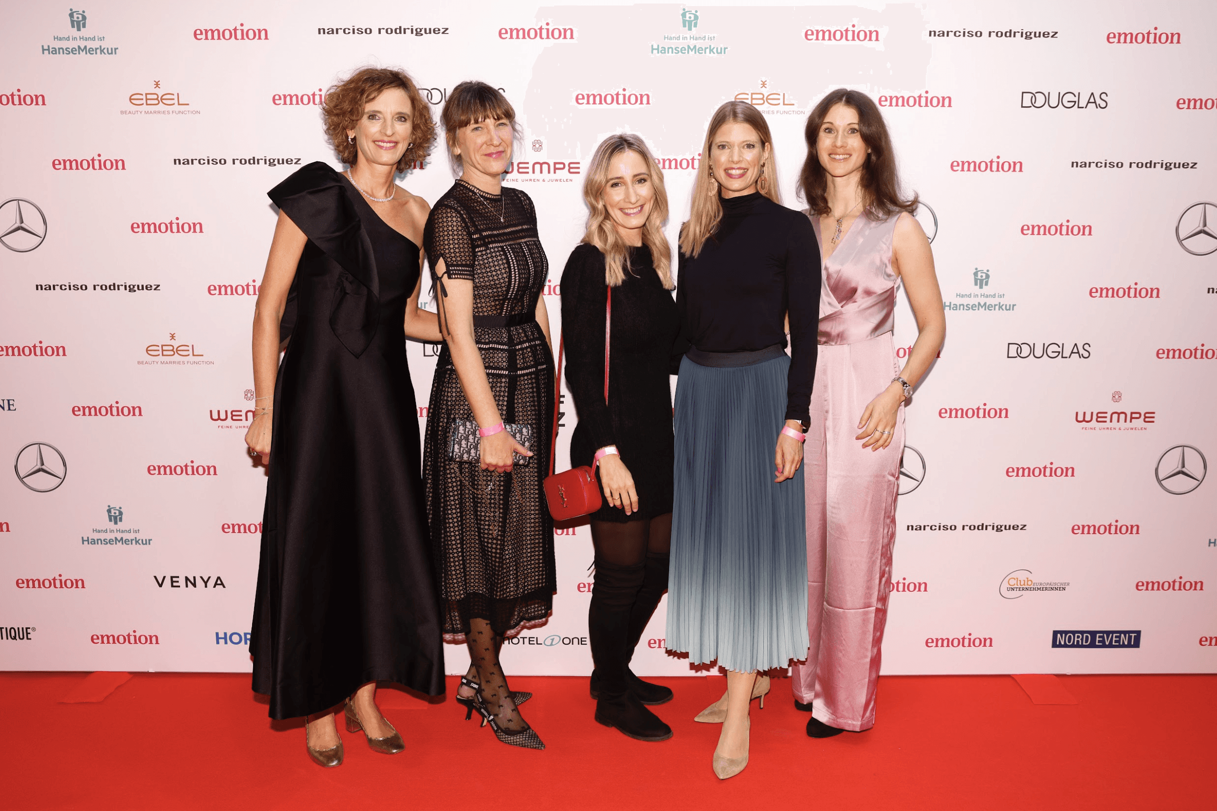 v.l. Kasia Mol-Wolf (Emotion), Claudia ten Hoevel (Emotion), Usha Linthe-Rasch (Mercedes-Benz), Kerstin Stenkat (Mercedes-Benz), Janina Lin Otto