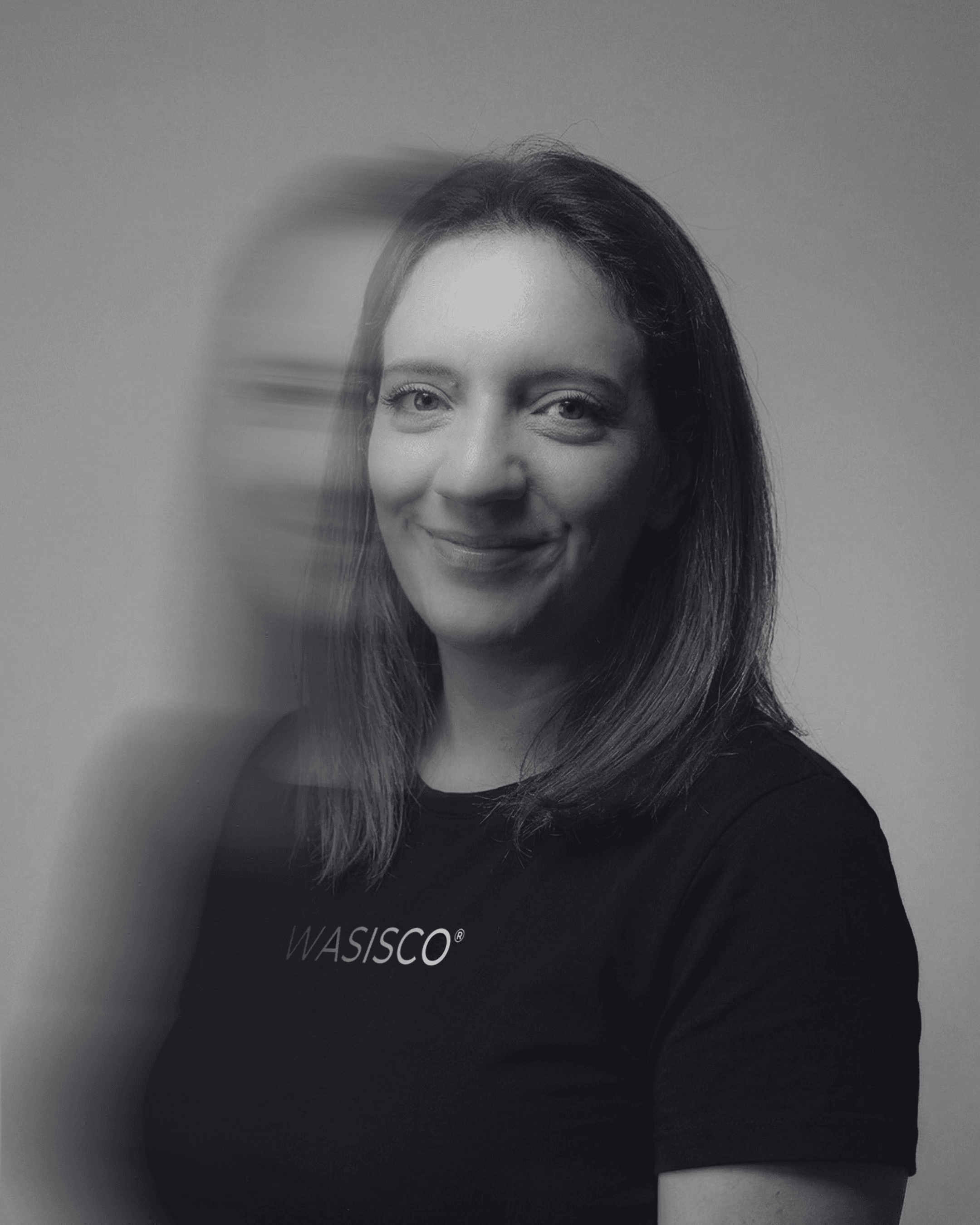 Portrait of a young girl with sunglasses