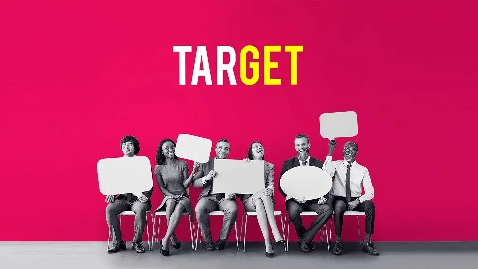 Target audience illustration photography social media marketing trend 2023