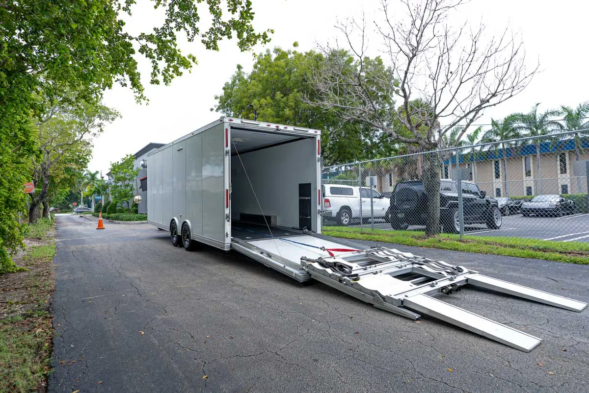 2020 InTech 24′ Trailer with Rail Ryder photo 4