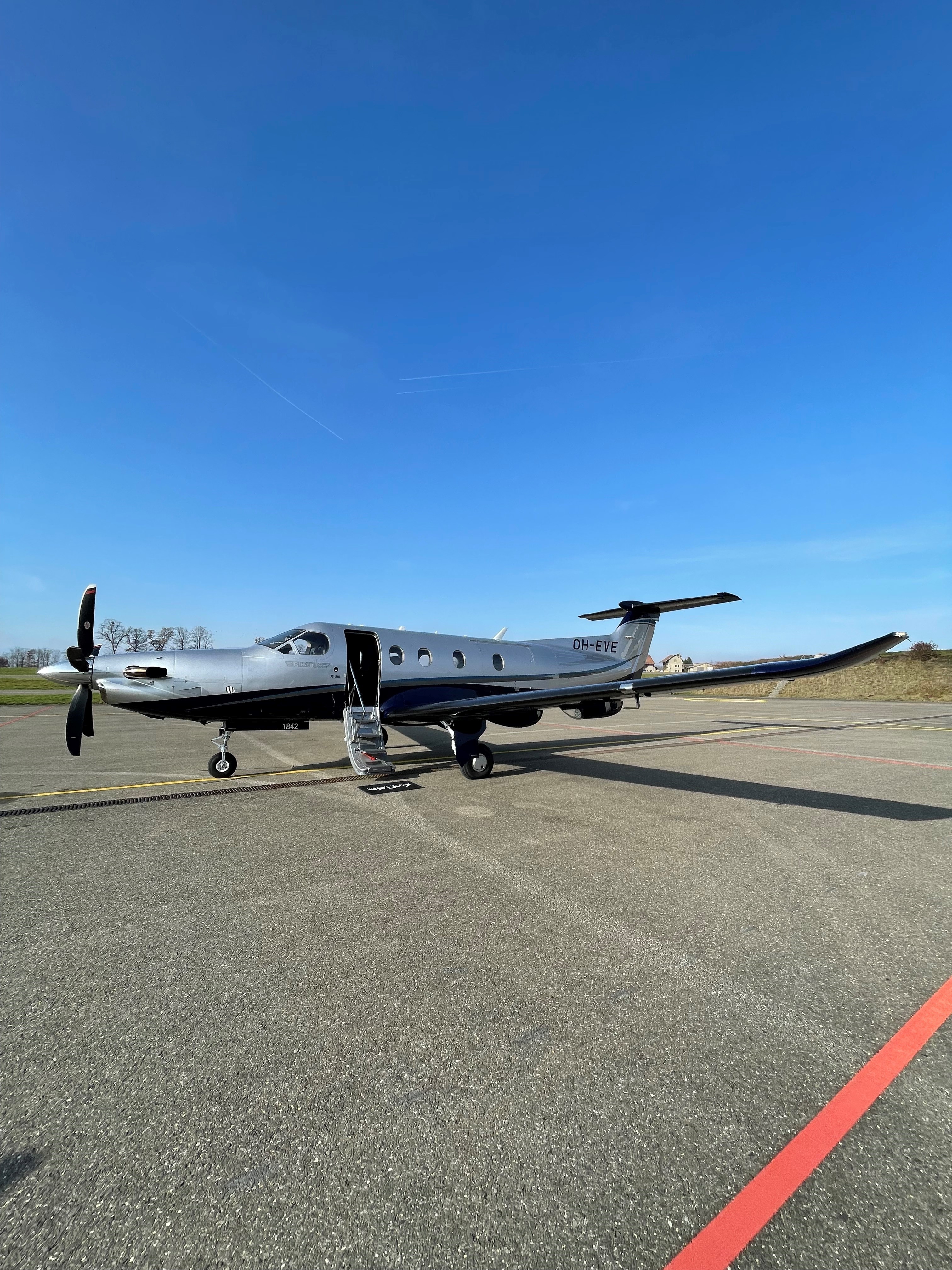 Pilatus PC-12 exterior