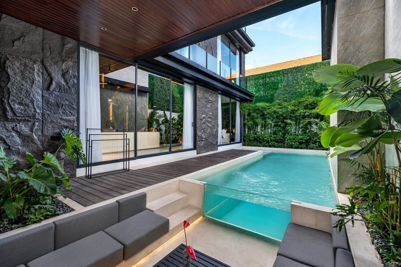 Completed 2- and 3-bedroom villas in a lifestyle complex in Canggu