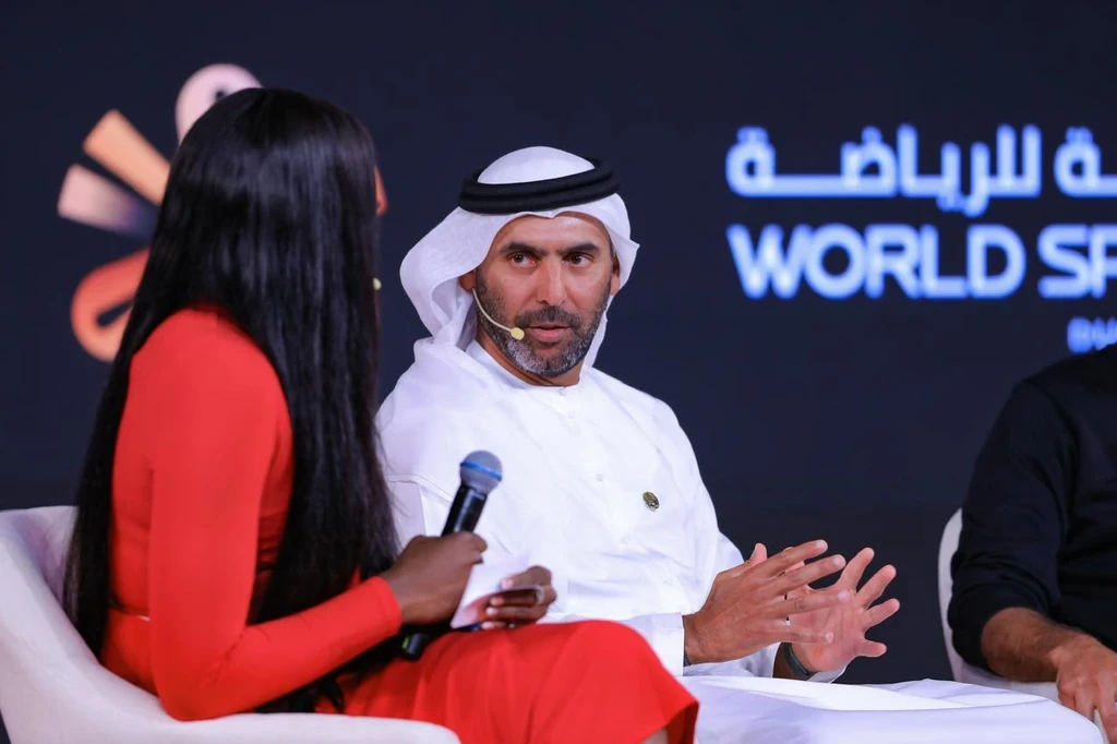 Abdulla Saeed Juma Al Naboodah speaking at a public event
