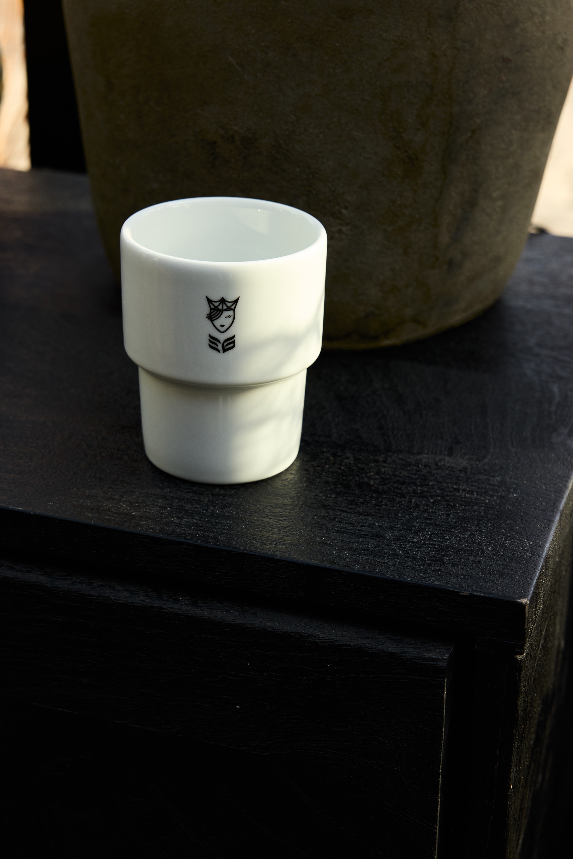 Zdjęcie kubka z logo