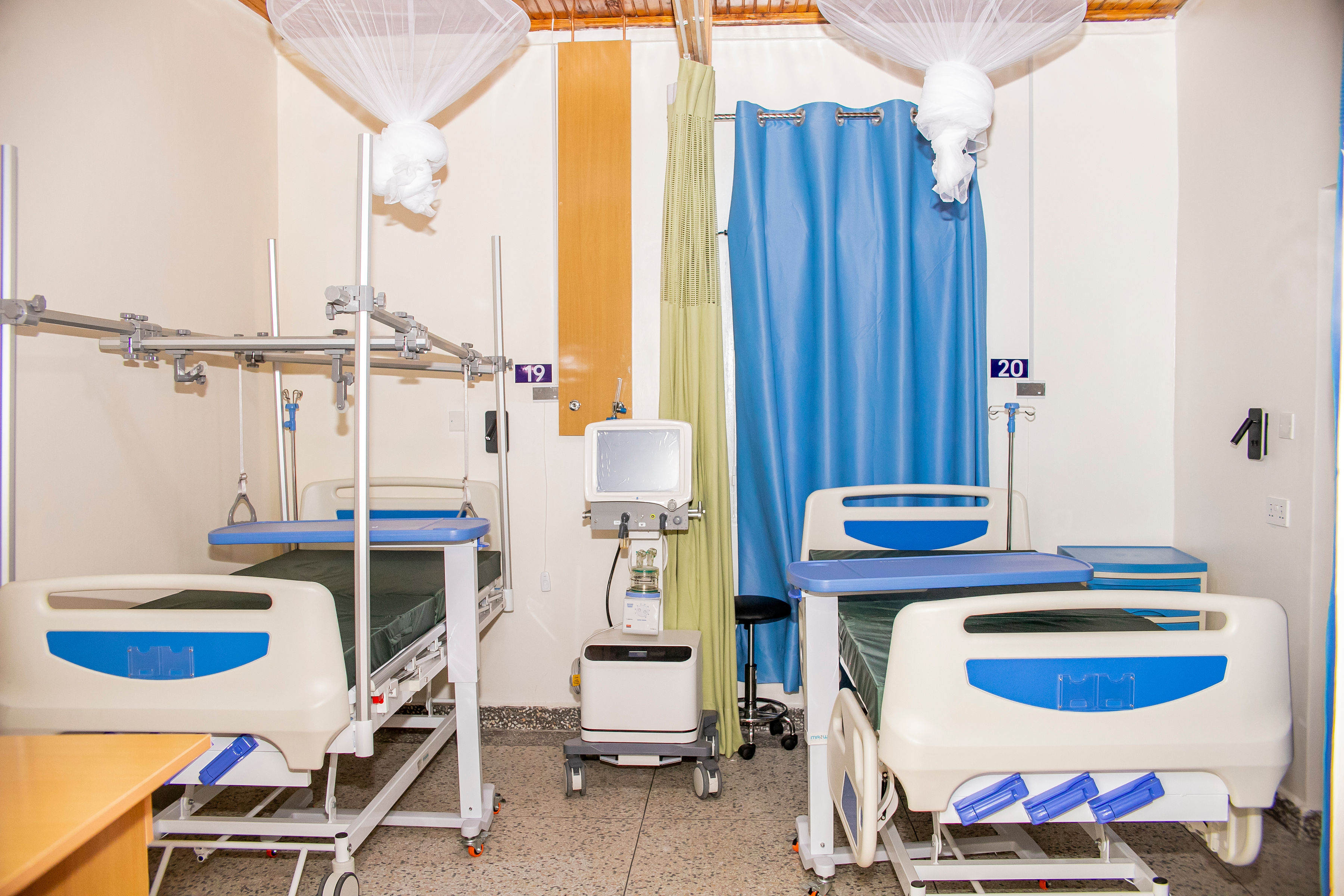 Modern office building architecture a stunning glass and brick design