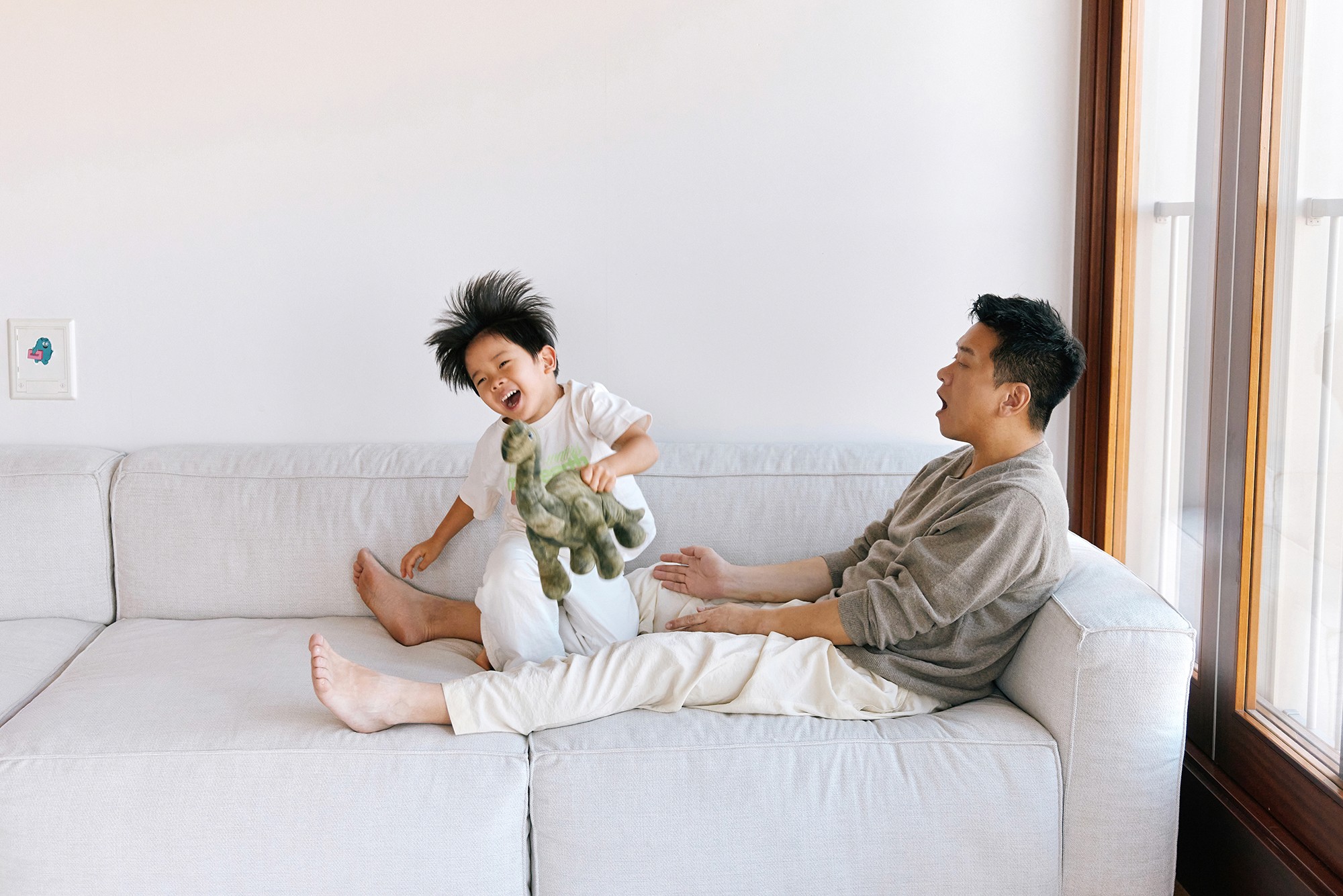 [필름커넥트] 용산 50일 쌍둥이 홈스냅 후기 | 작가추천 오는계절스냅