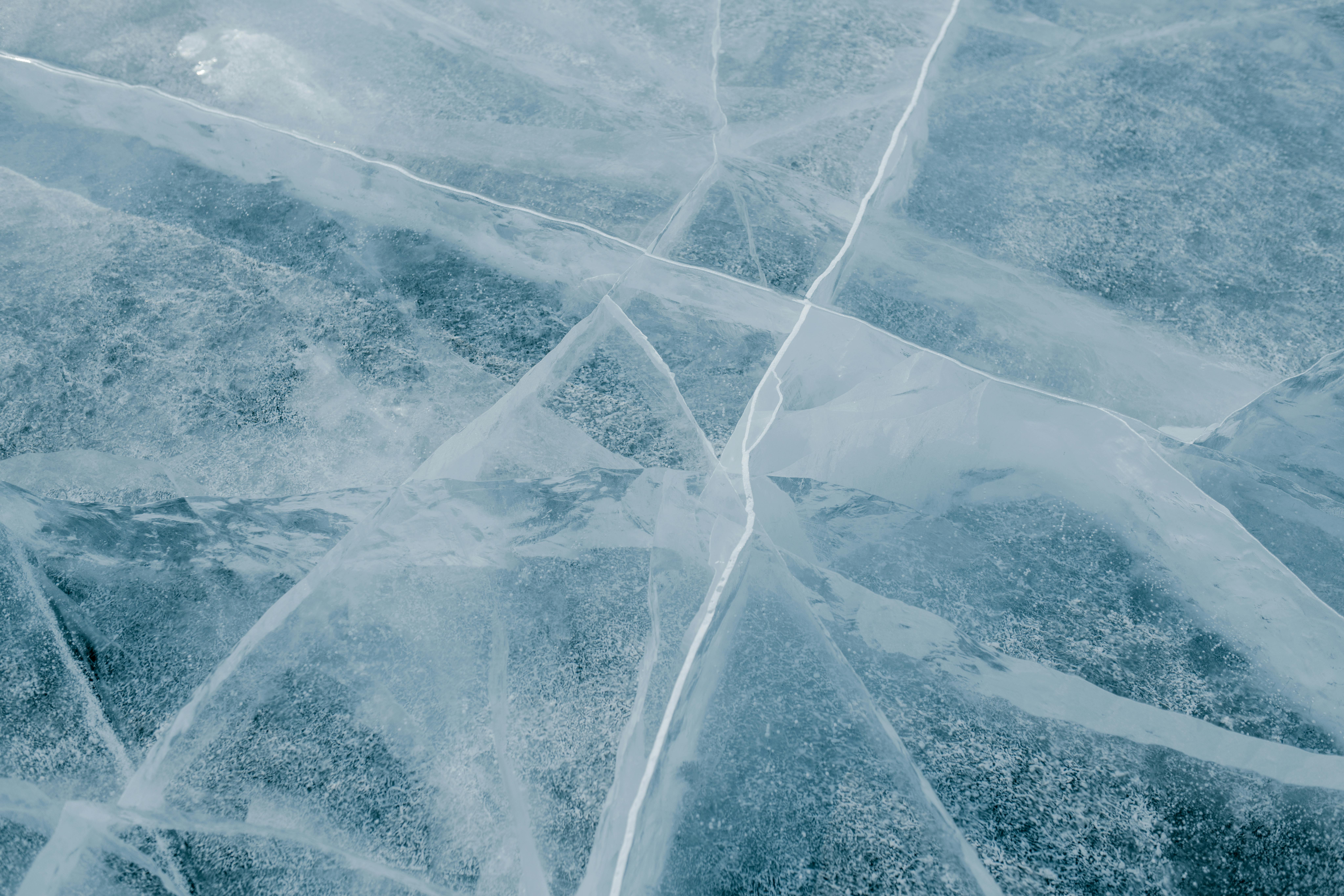 Cracked ice