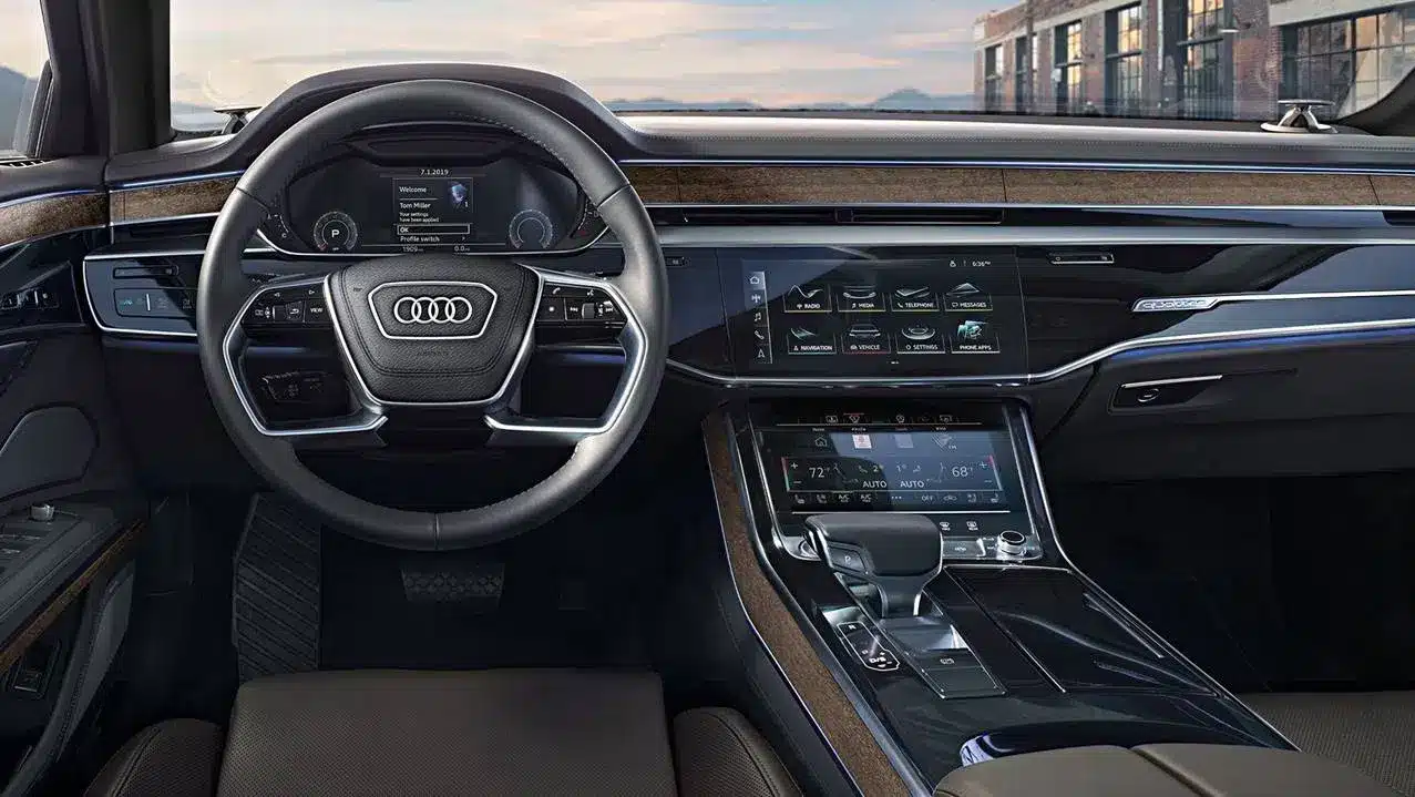 Audi A8L - Interior/Front