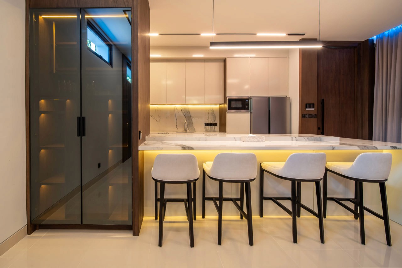 4-bedroom premium villa with jungle and river views in Ubud