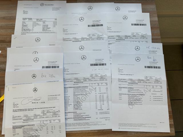 MERCEDES-BENZ GLC 220 2018 BLACK Gebrauchtwagen - Galeriebild 18