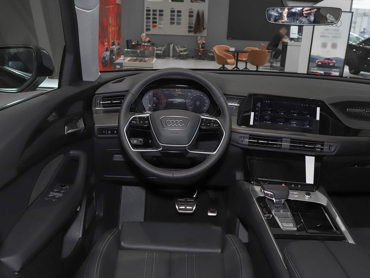 Flying Rider design • 2.5T • V6 • quattro