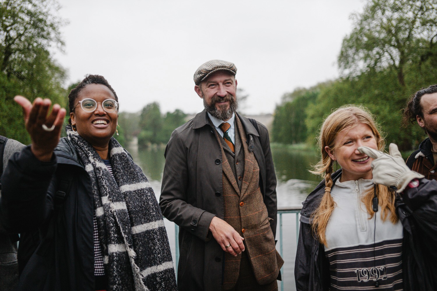 Guests enjoying the sights of St. James' Park on a tailored London tour with Tally Ho