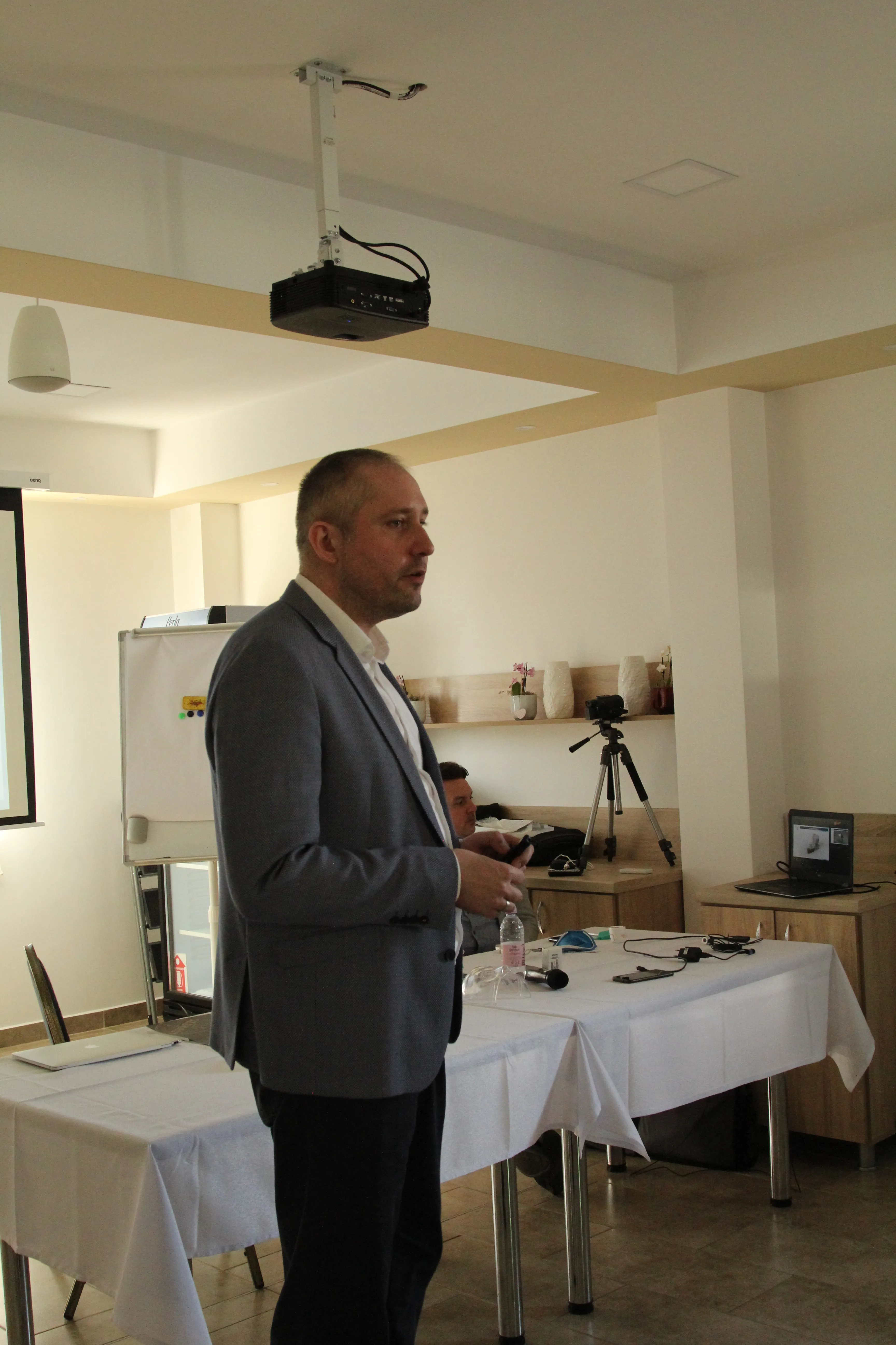 Fogászati Képzések - Hatékonyságnövelés fogorvos és asszisztens együttműködésében - PraxEvents