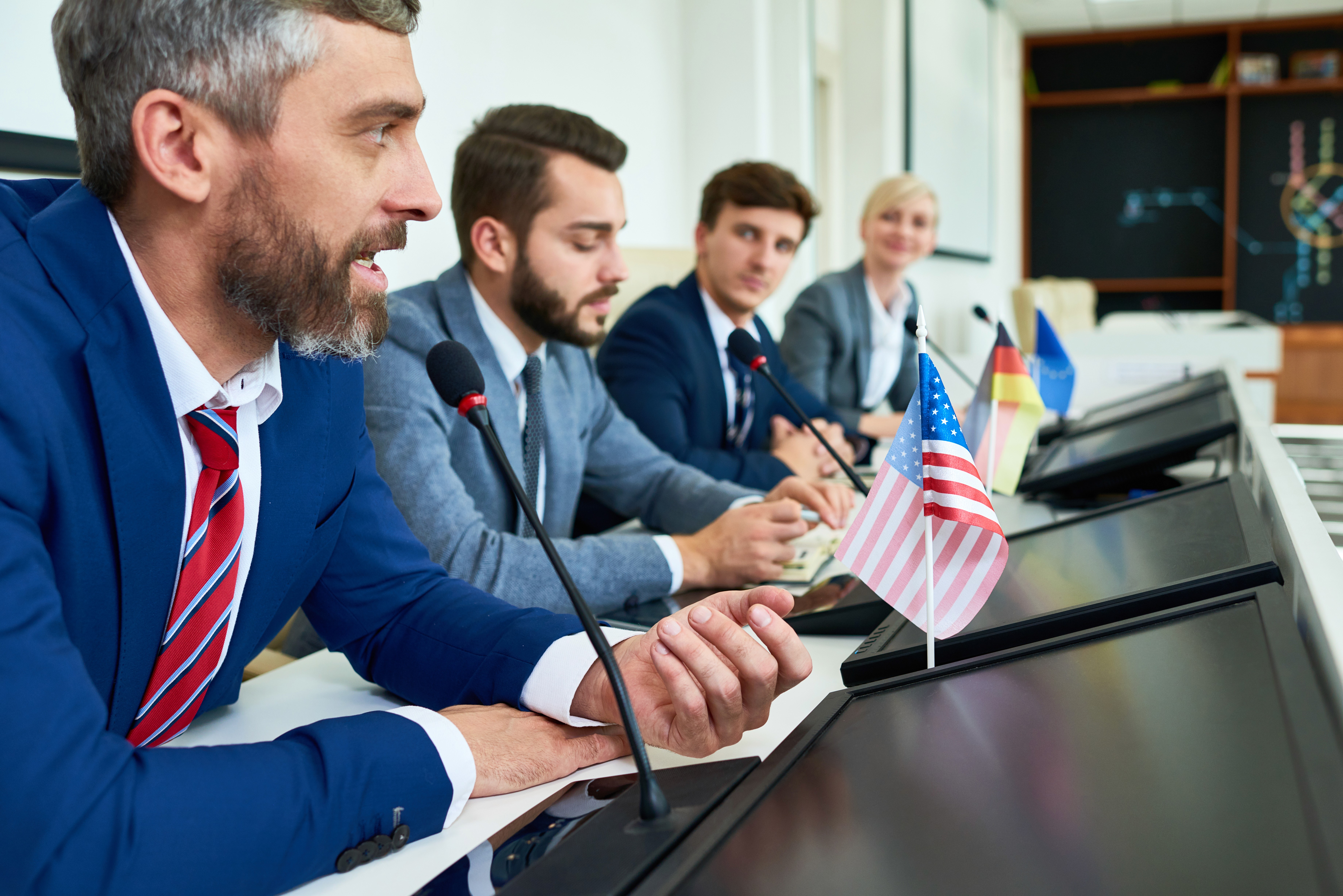 Como identificar vínculos entre empresas e políticos?