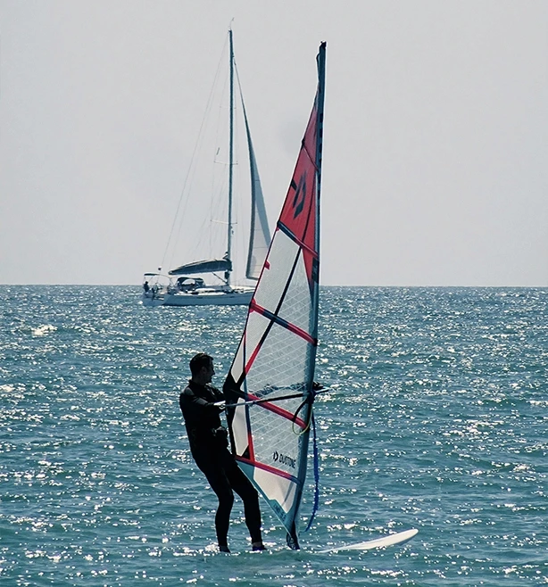 Louer une planche à voile sur Jam