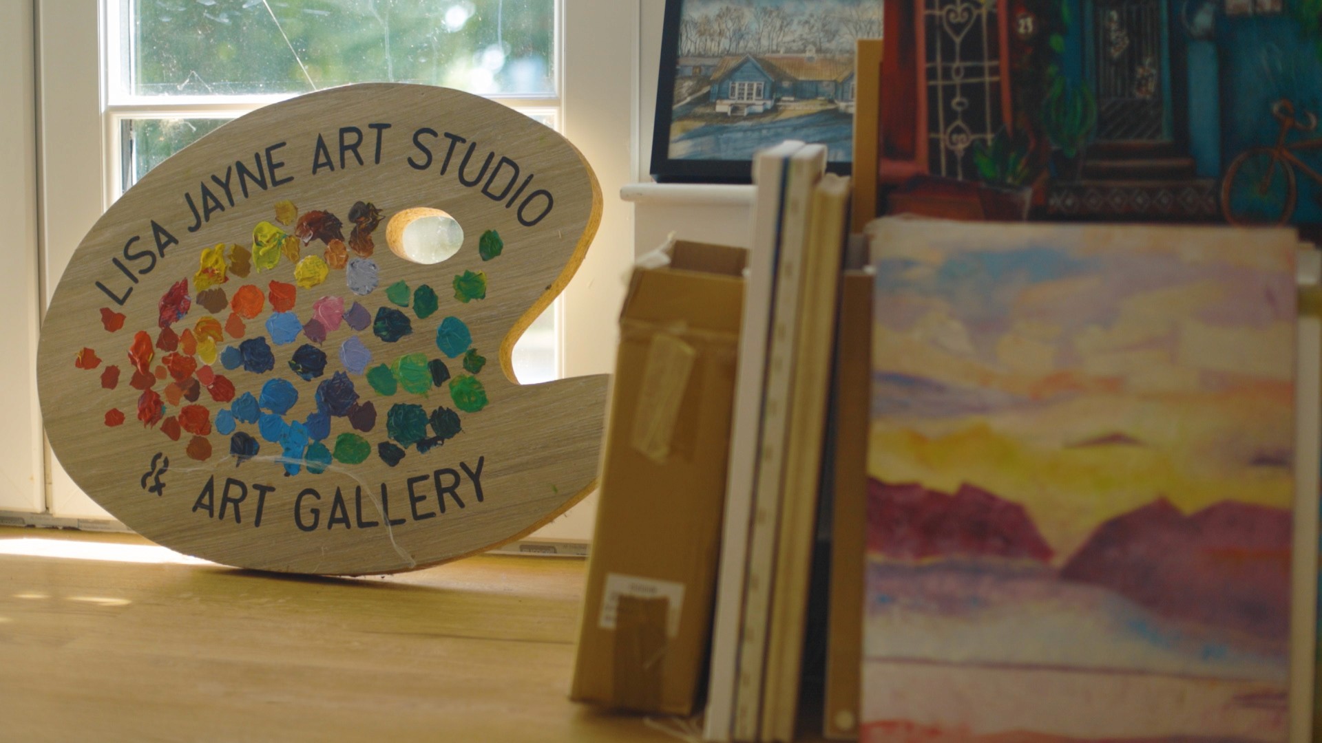 Lisa Jayne Art studio pallette