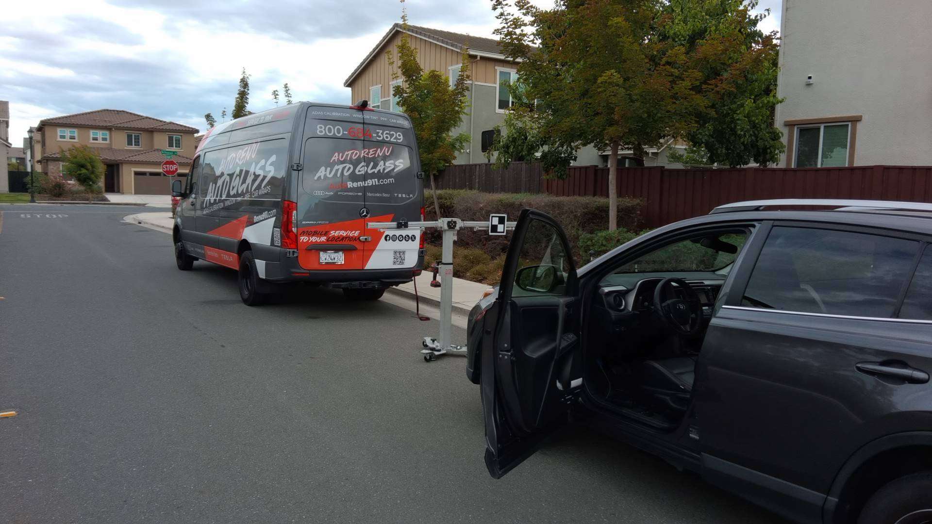 Mobile auto glass installation and recalibration