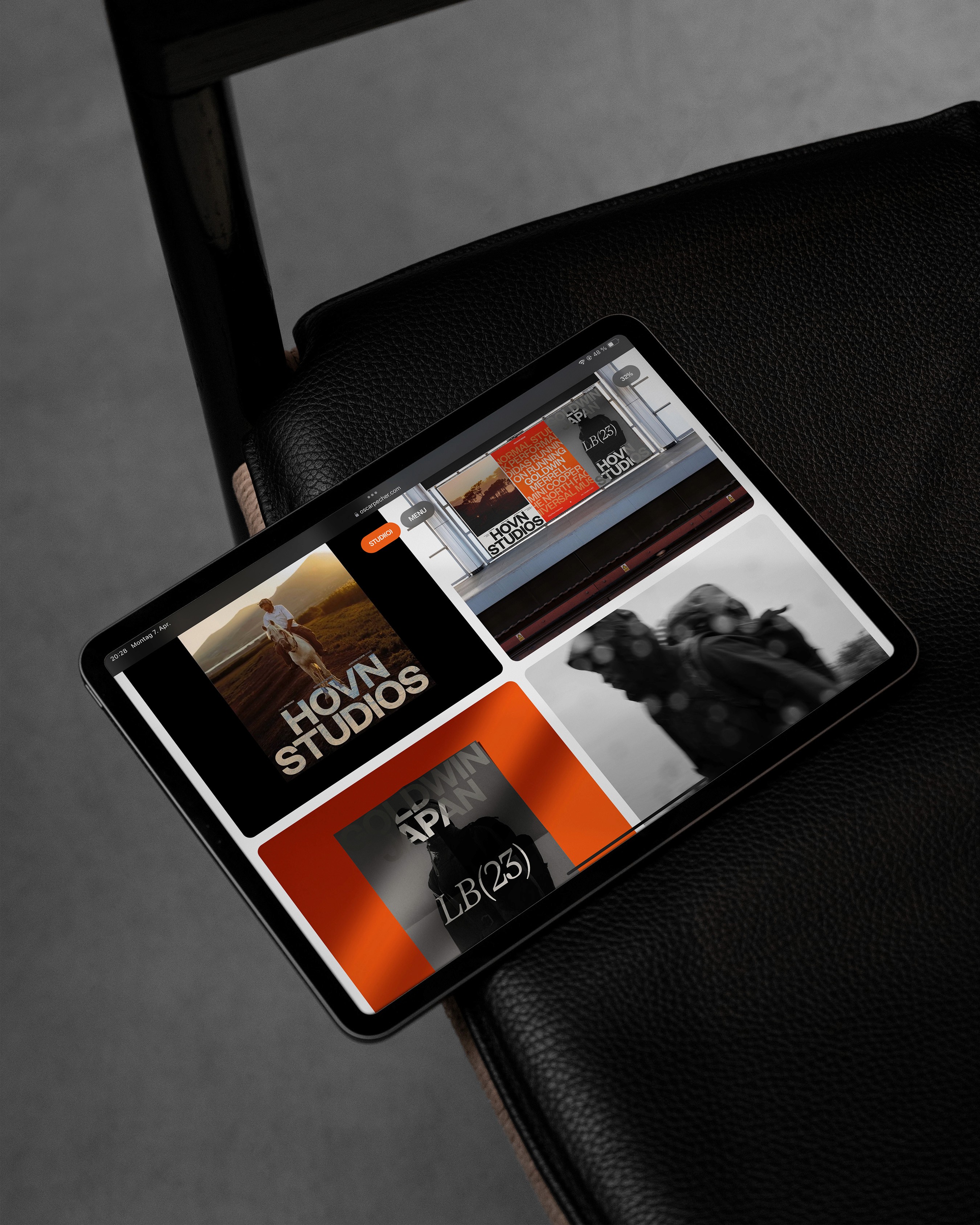 Oscar Pecher - Tablet View