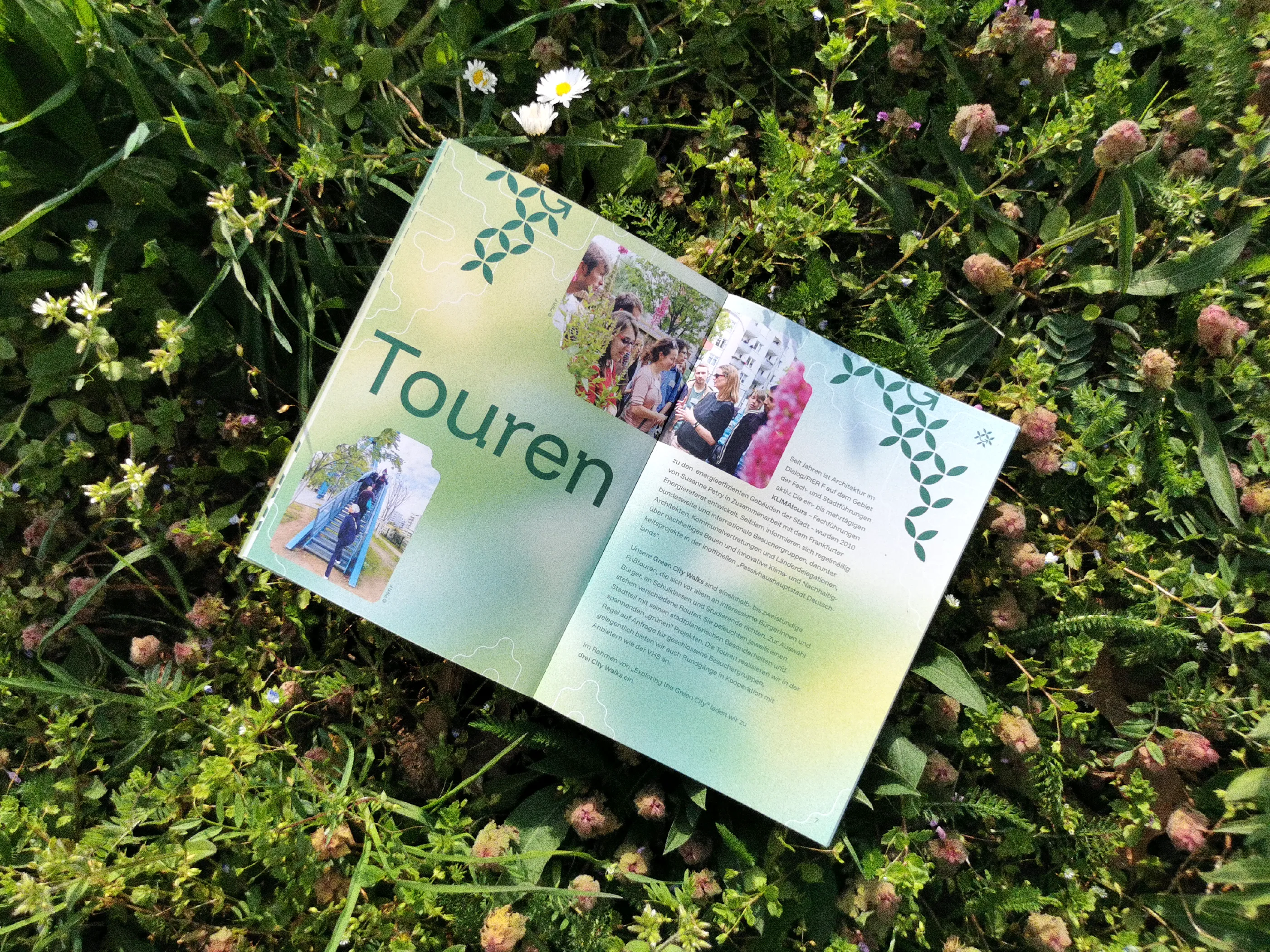 Editorial Design Doppelseite Touren, Festivalbroschüre Green City Frankfurt