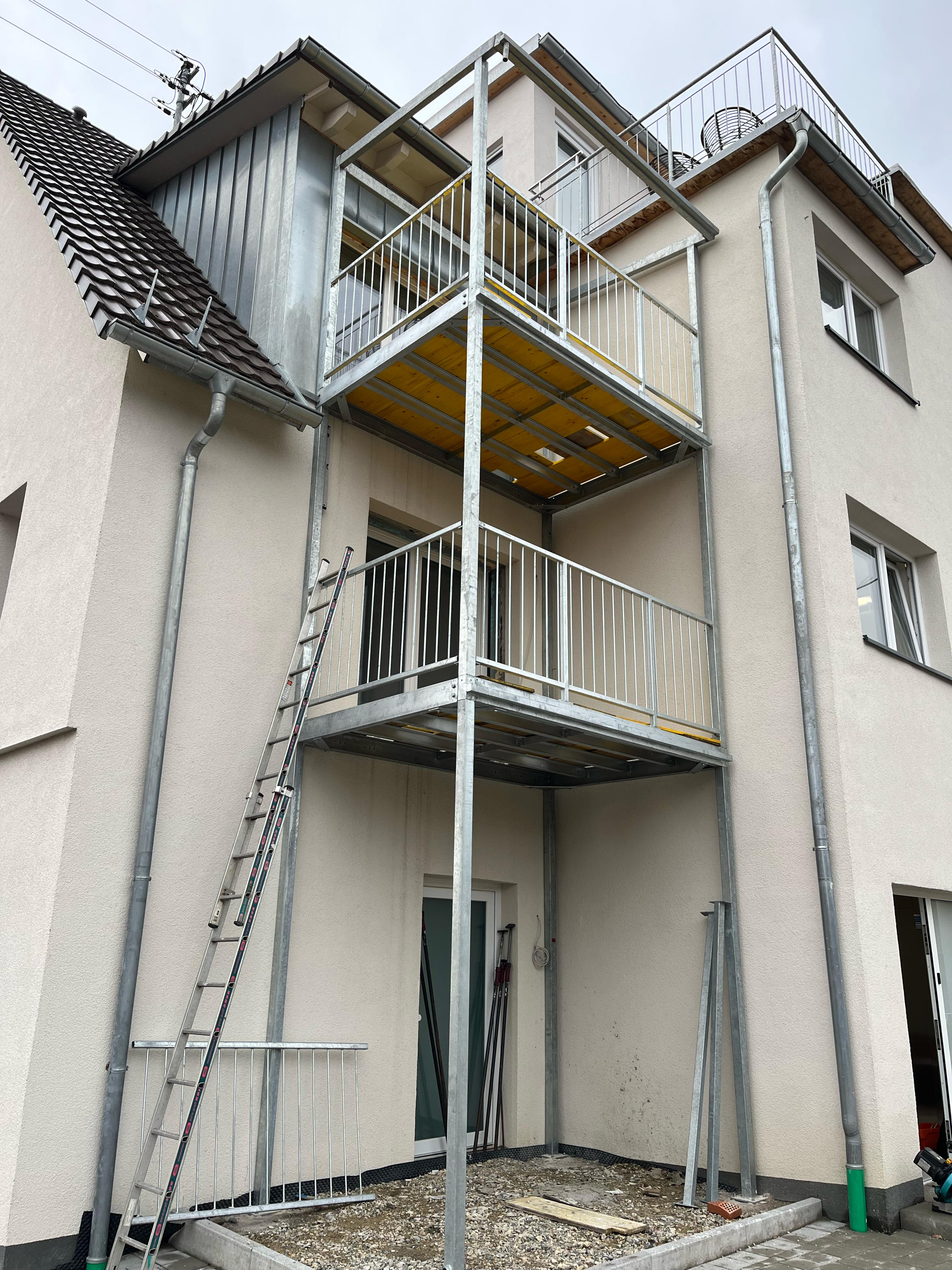 Hochwertiges Bad mit Dusche