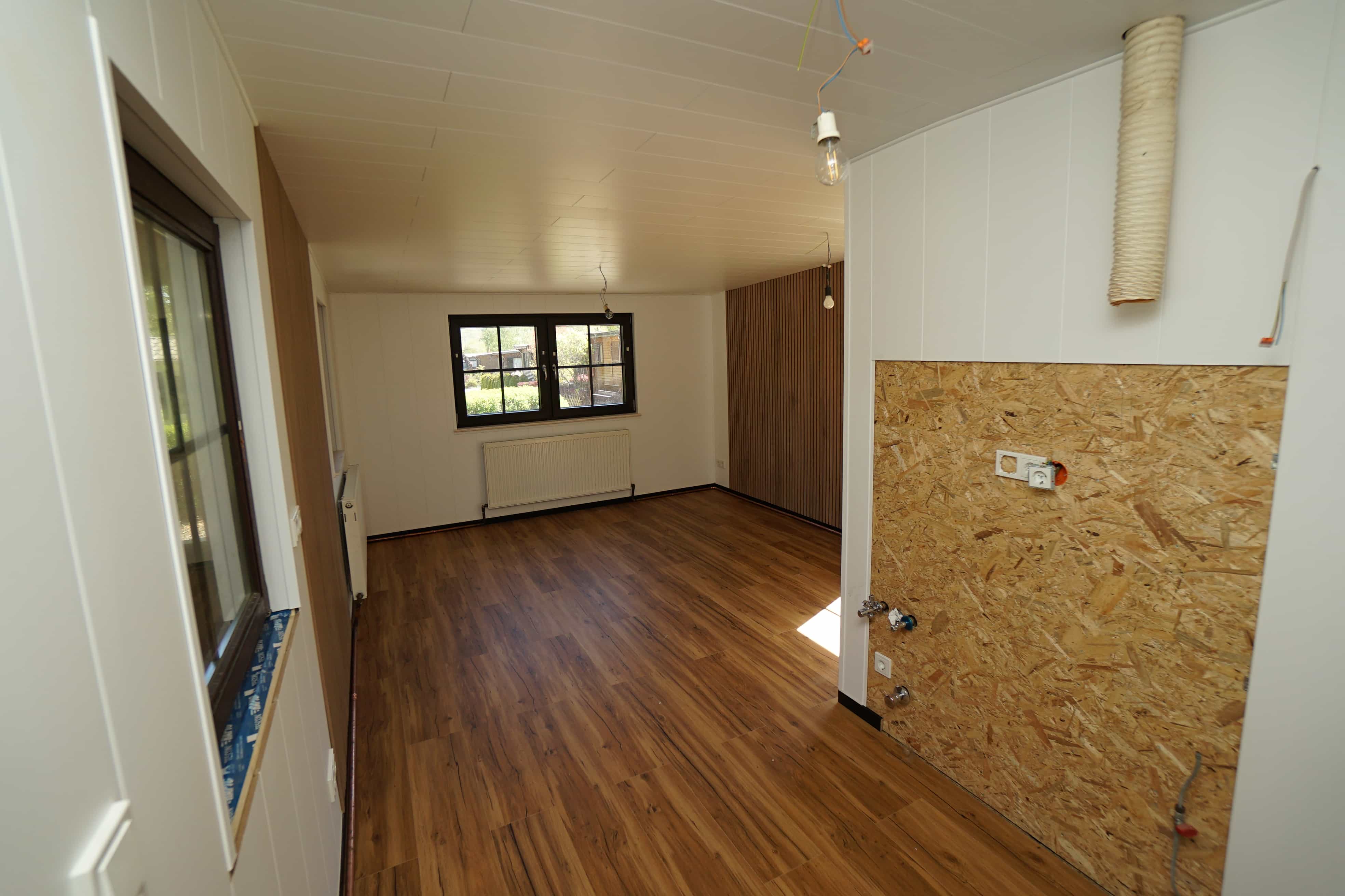 Küche, Flur und Wohnzimmer