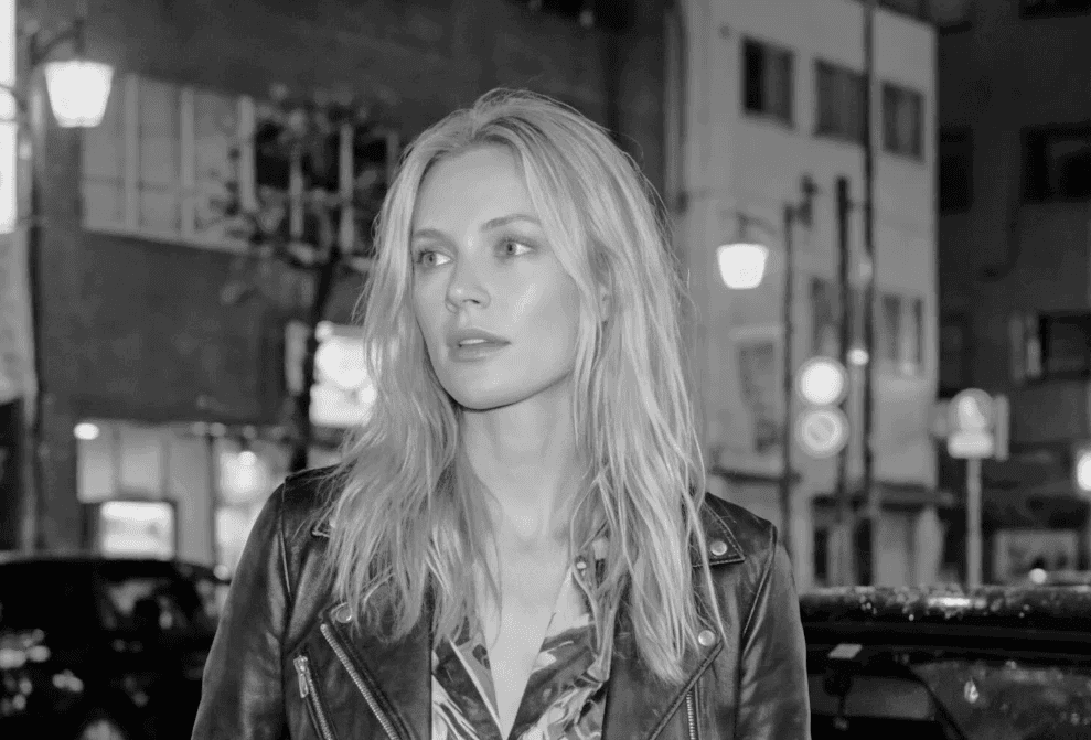 a black female model