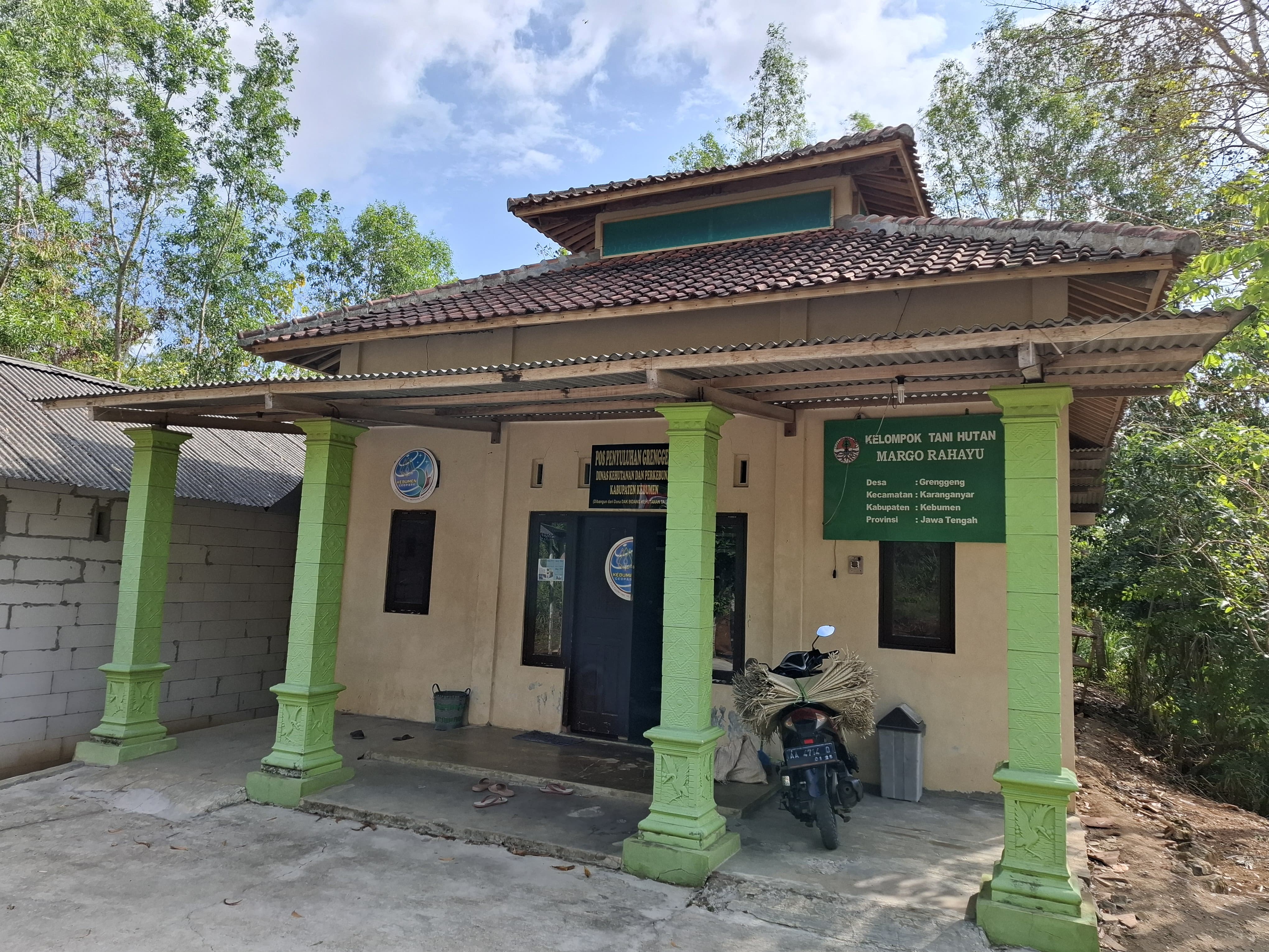 Clean and spacious office