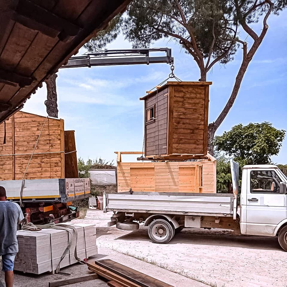 Montaggio e consegna di casetta in legno su misura