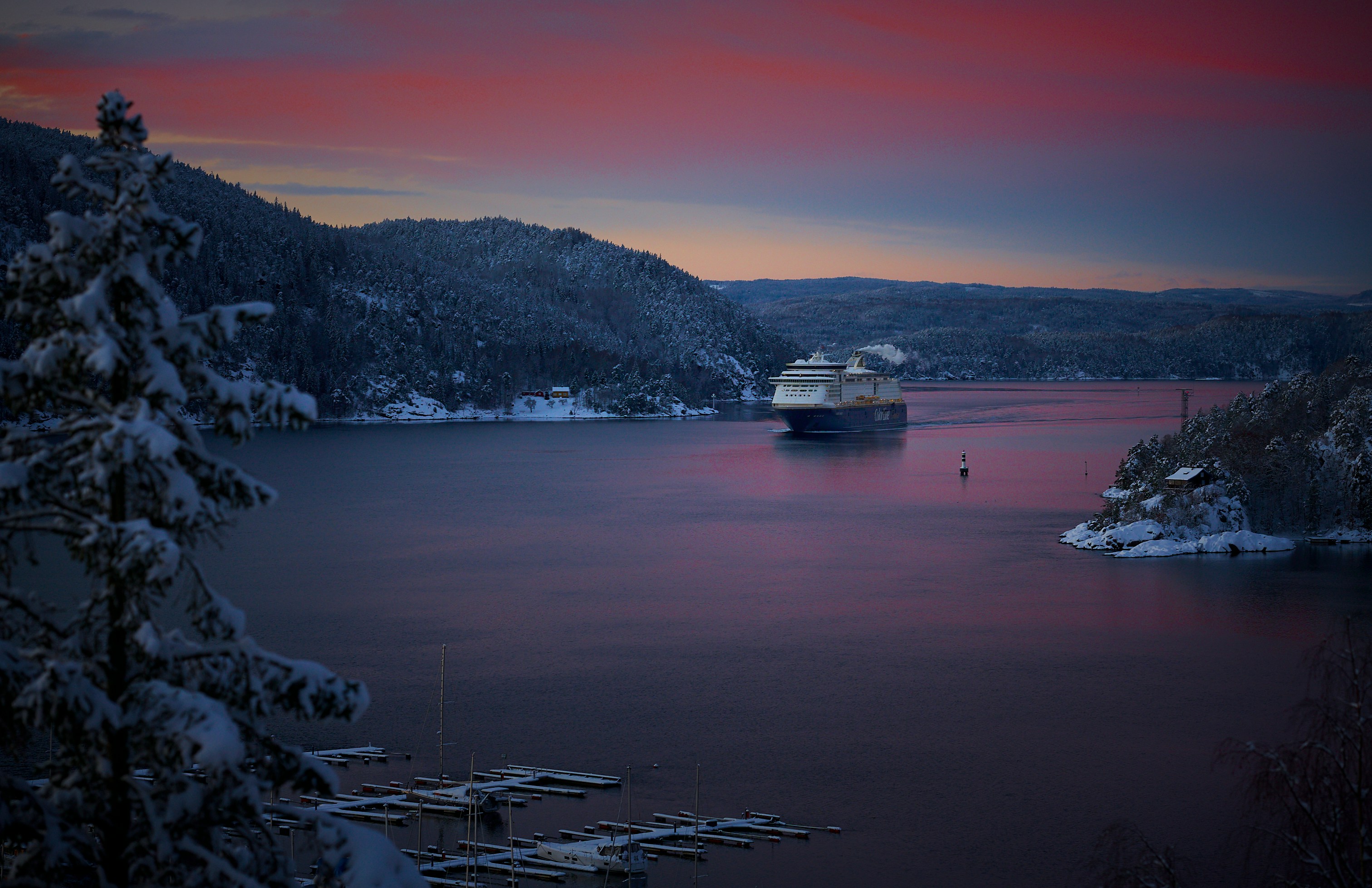 City Guides Designed for Curious Travelers Who Seek Local Stories